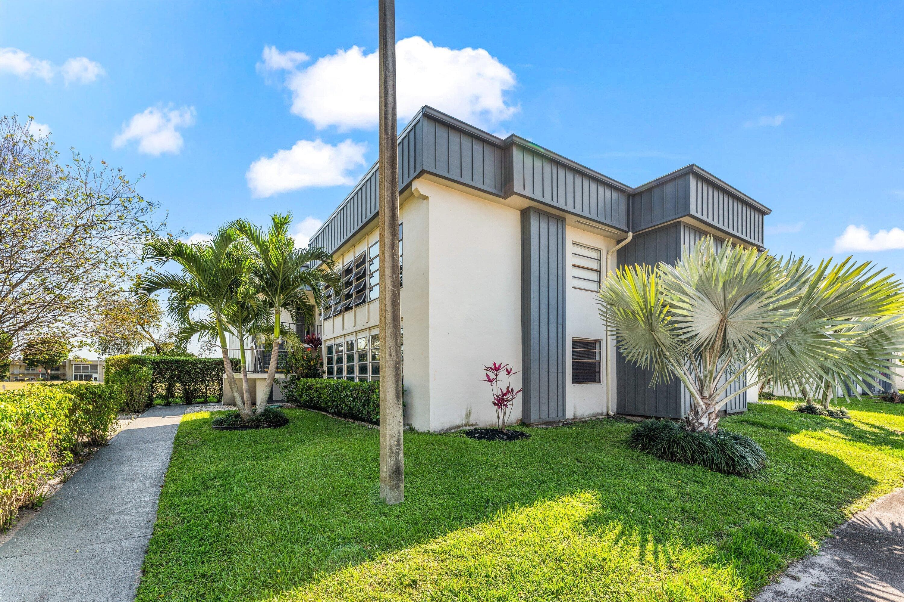 551 Piedmont L, Delray Beach, FL 33484 — photo 26 of 31