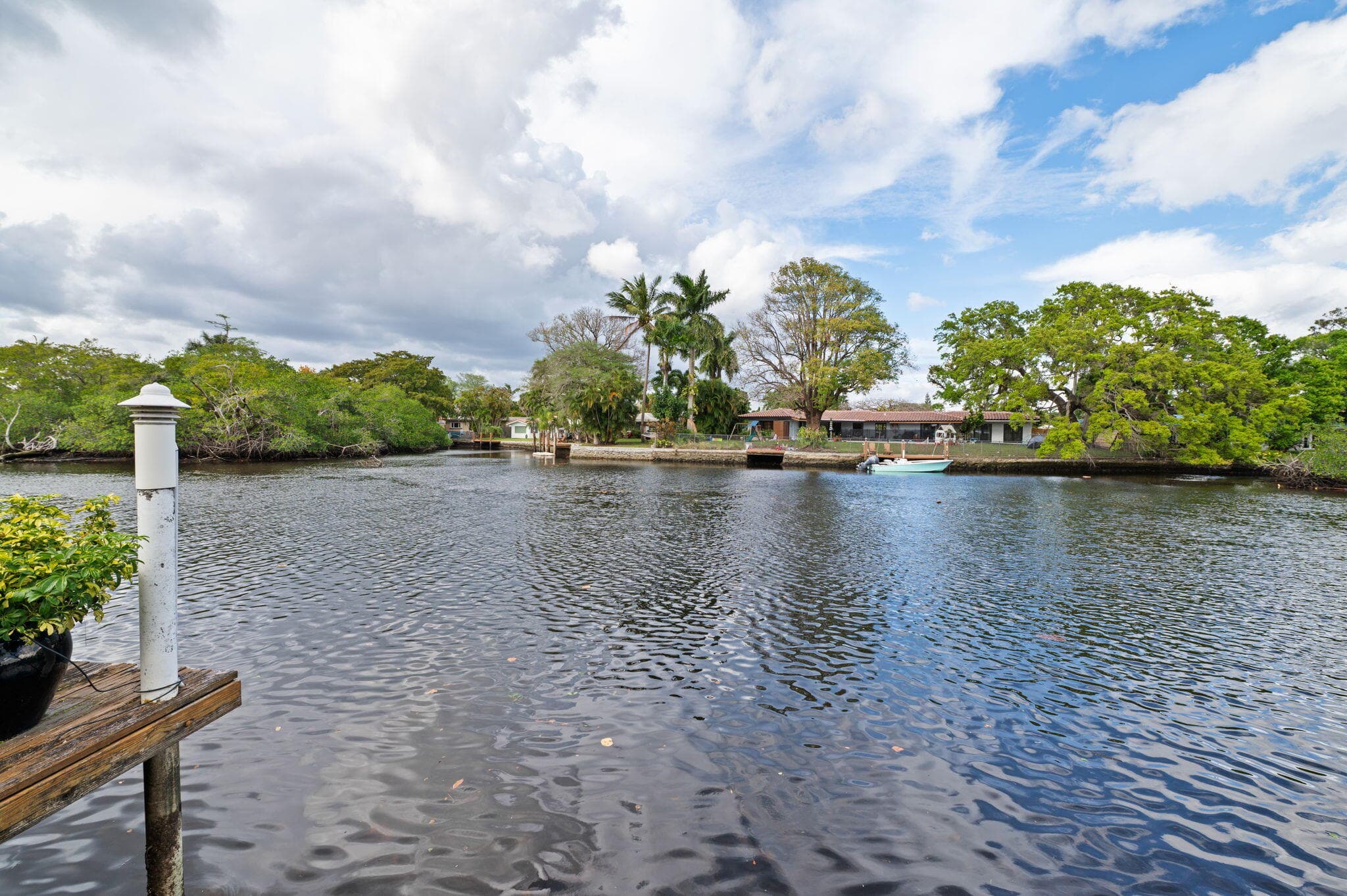 349 NE 29th Street, Wilton Manors, FL 33334 — photo 1 of 40