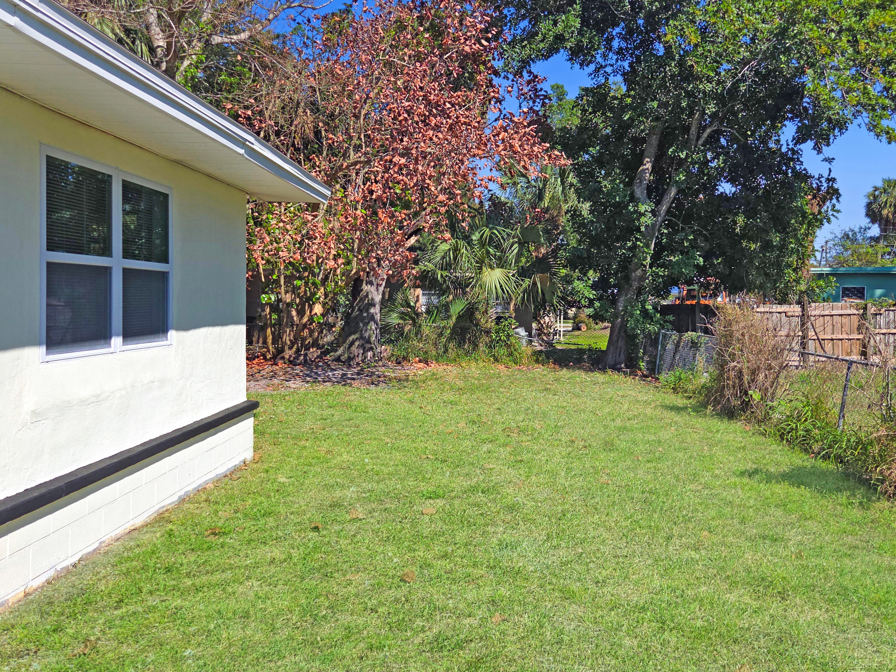 1405 Citrus Avenue, Fort Pierce, FL 34950 — photo 22 of 34