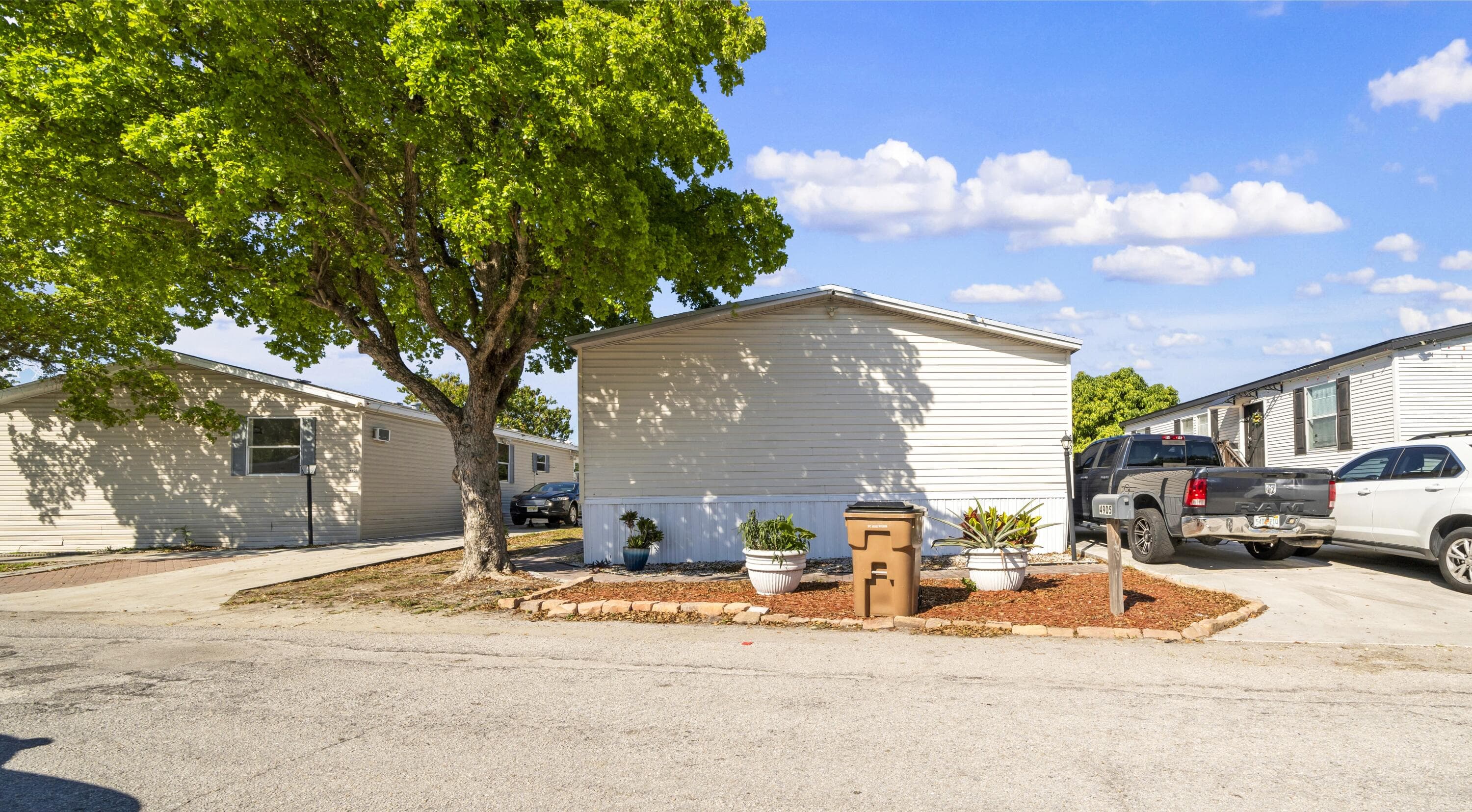 4905 NE 2nd Way, Pompano Beach, FL 33064 — photo 1 of 20
