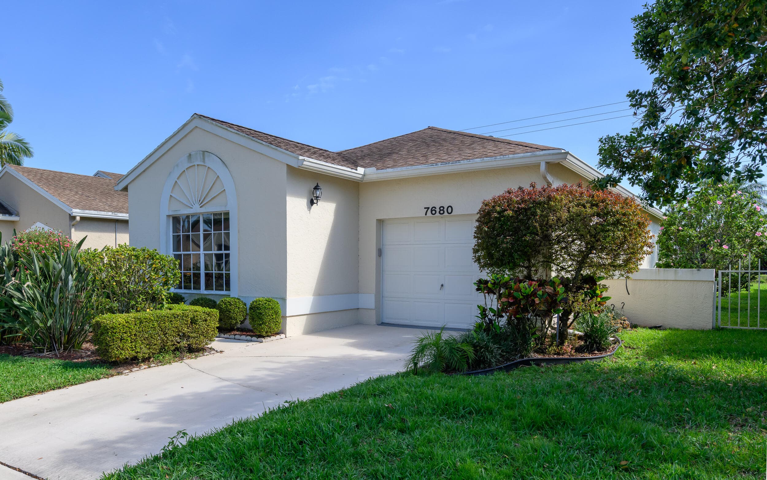 7680 Mansfield Hollow Road, Delray Beach, FL 33446 — photo 2 of 57