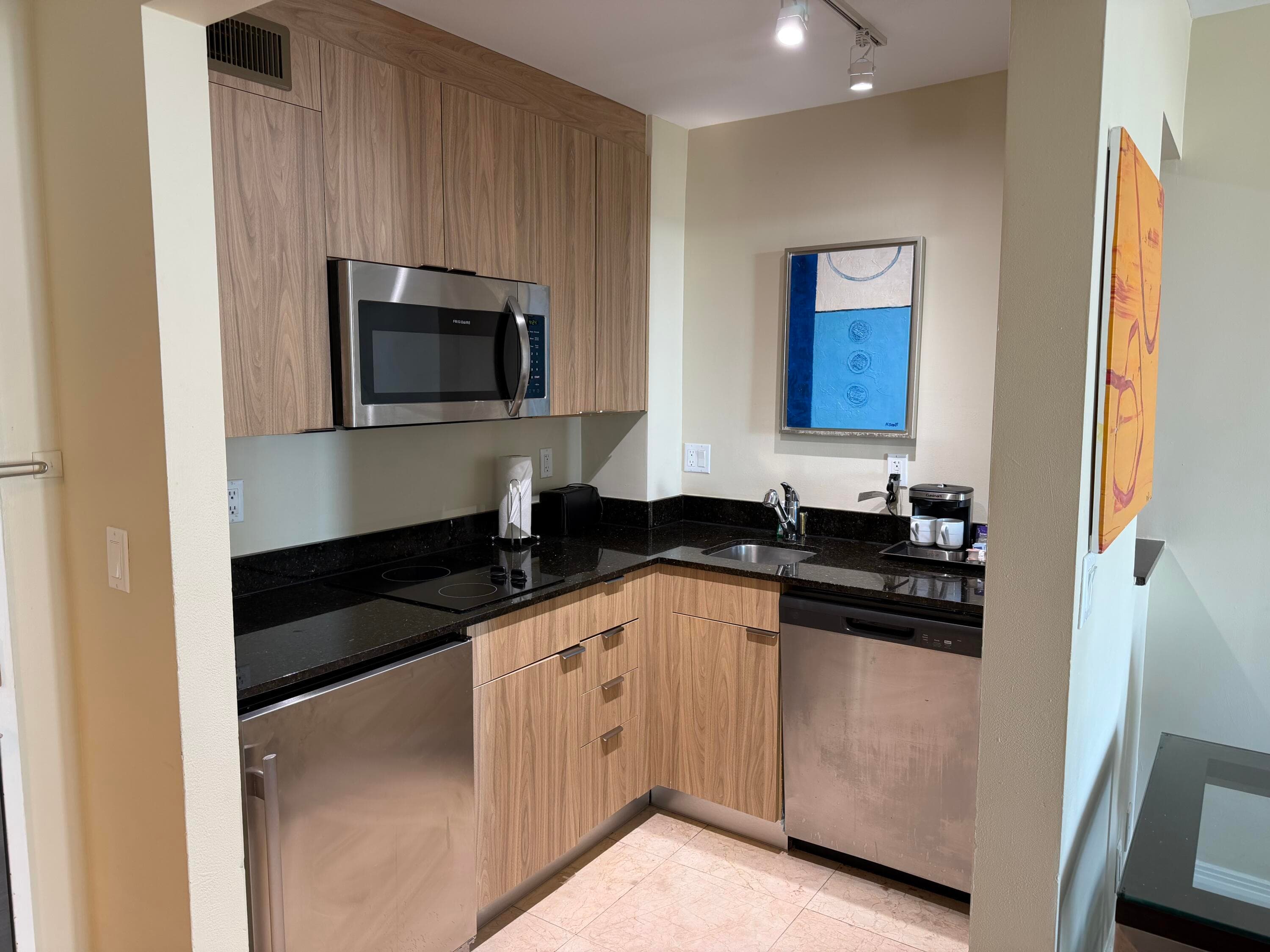 2670 E Sunrise Boulevard 703, Fort Lauderdale, FL 33304 — photo 26 of 35