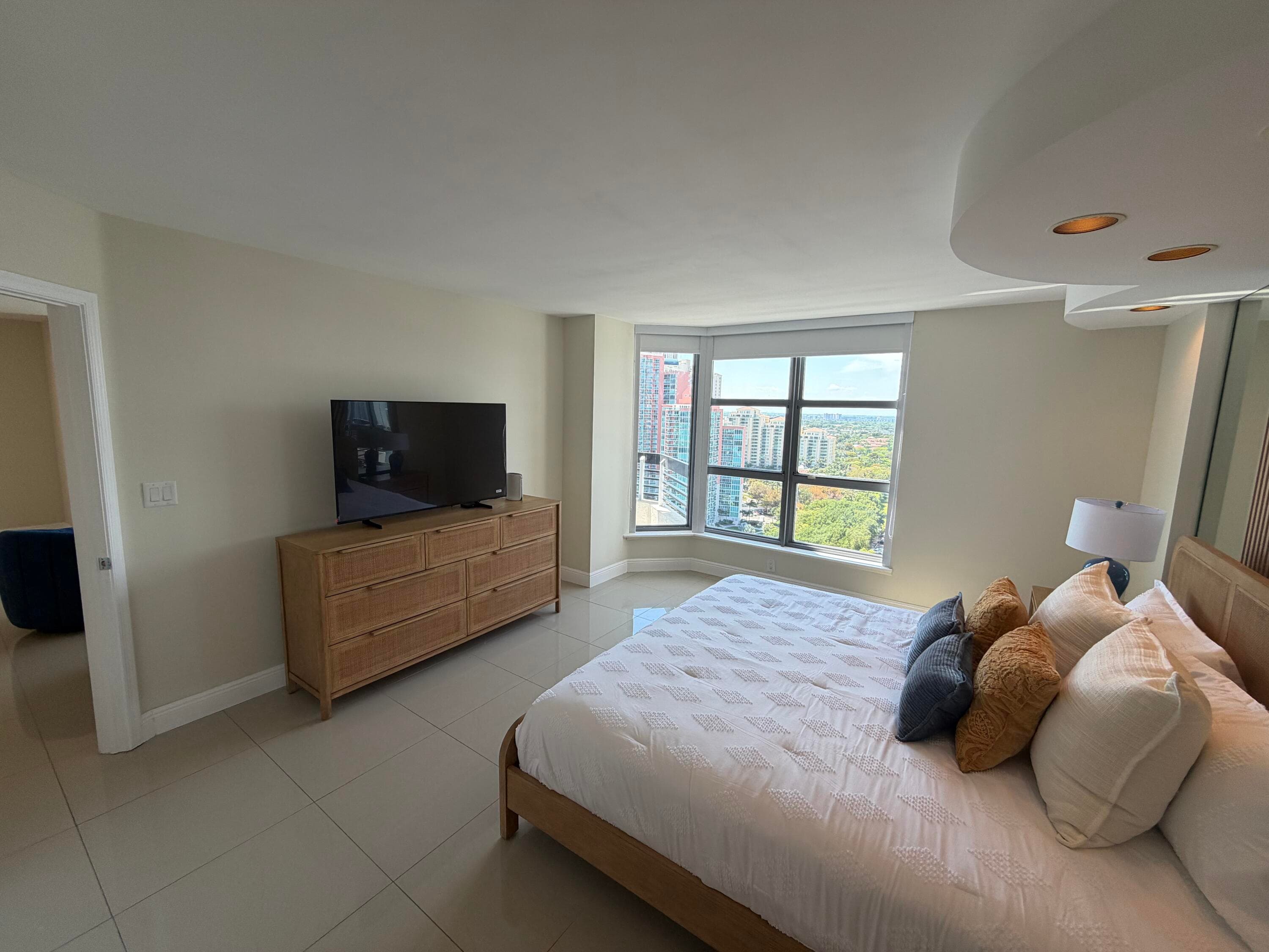 3530 Mystic Pointe Drive 2303, Aventura, FL 33180 — photo 15 of 27
