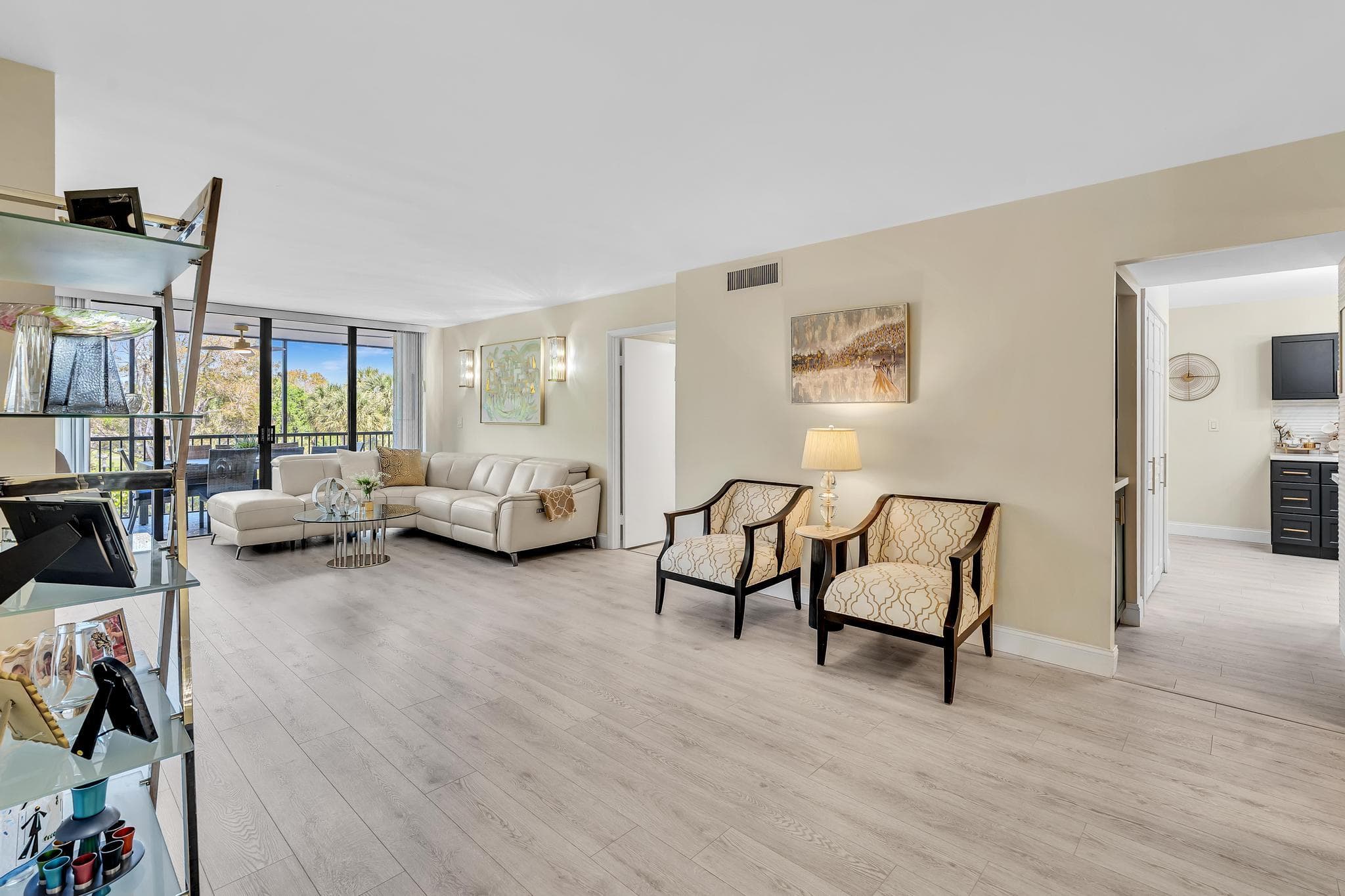 2804 N 46th Avenue C330, Hollywood, FL 33021 — photo 14 of 57
