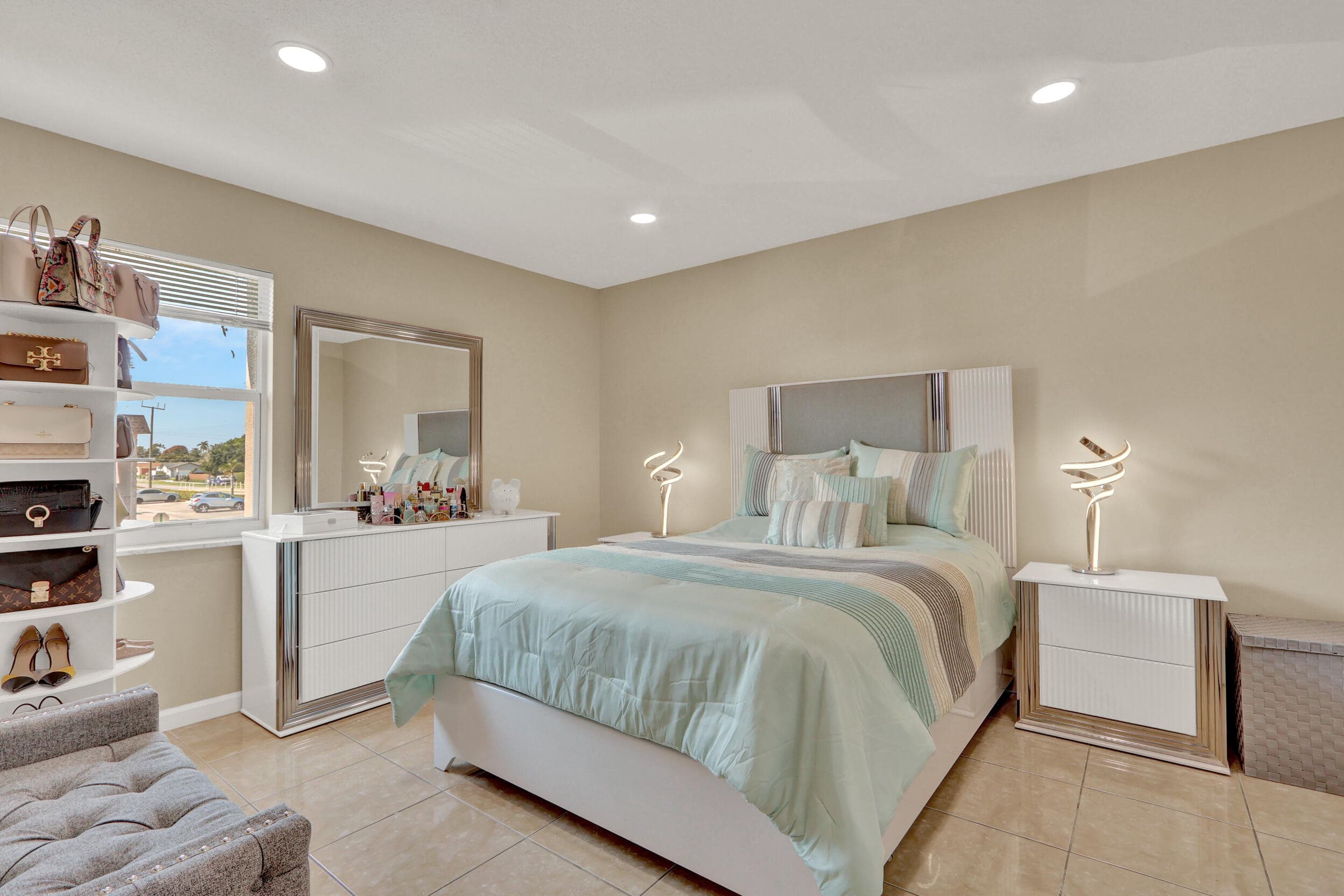 502 Davis Road 12, Palm Springs, FL 33461 — photo 4 of 23