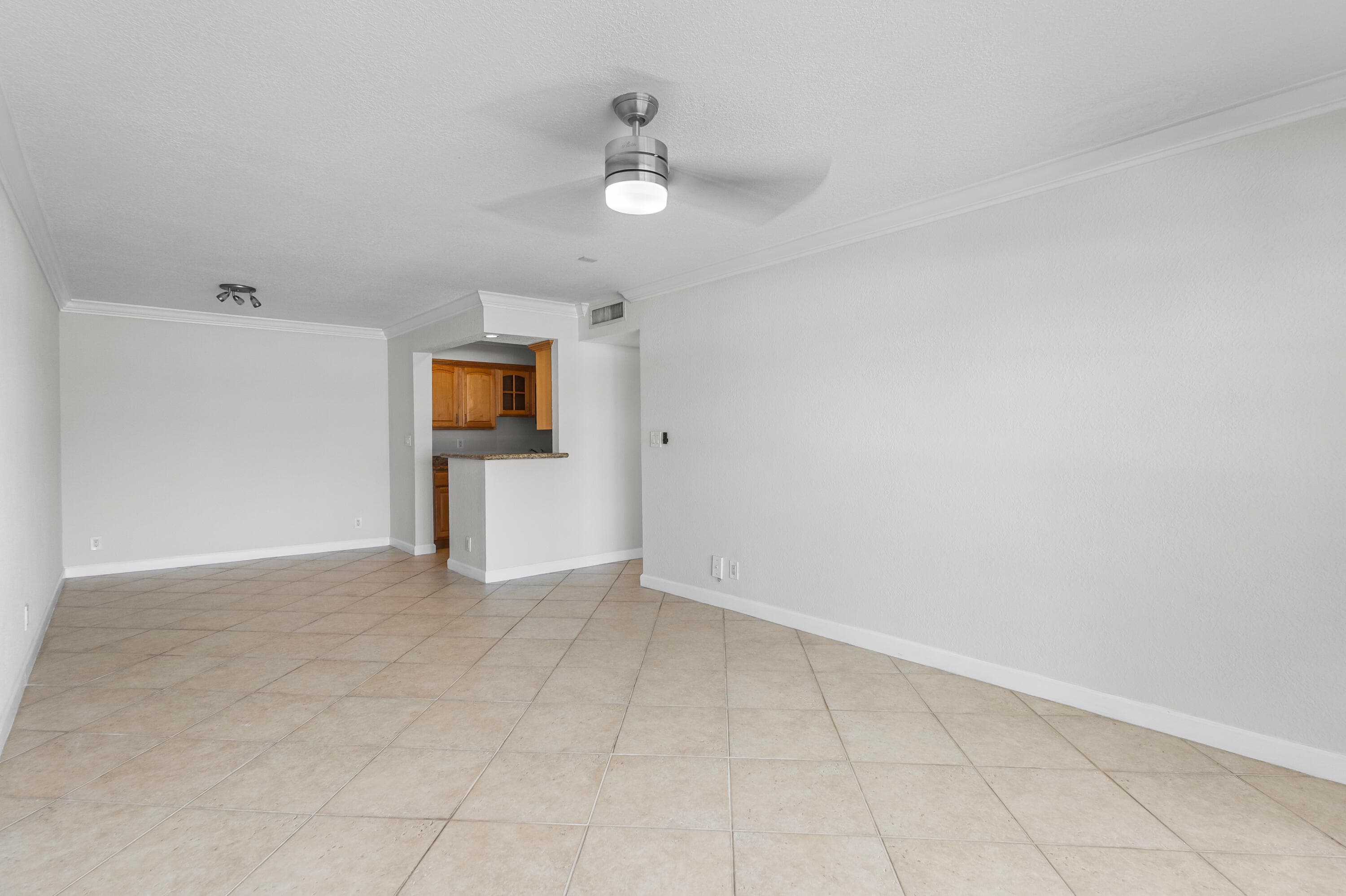 1515 E Broward Boulevard 426, Fort Lauderdale, FL 33301 — photo 7 of 32