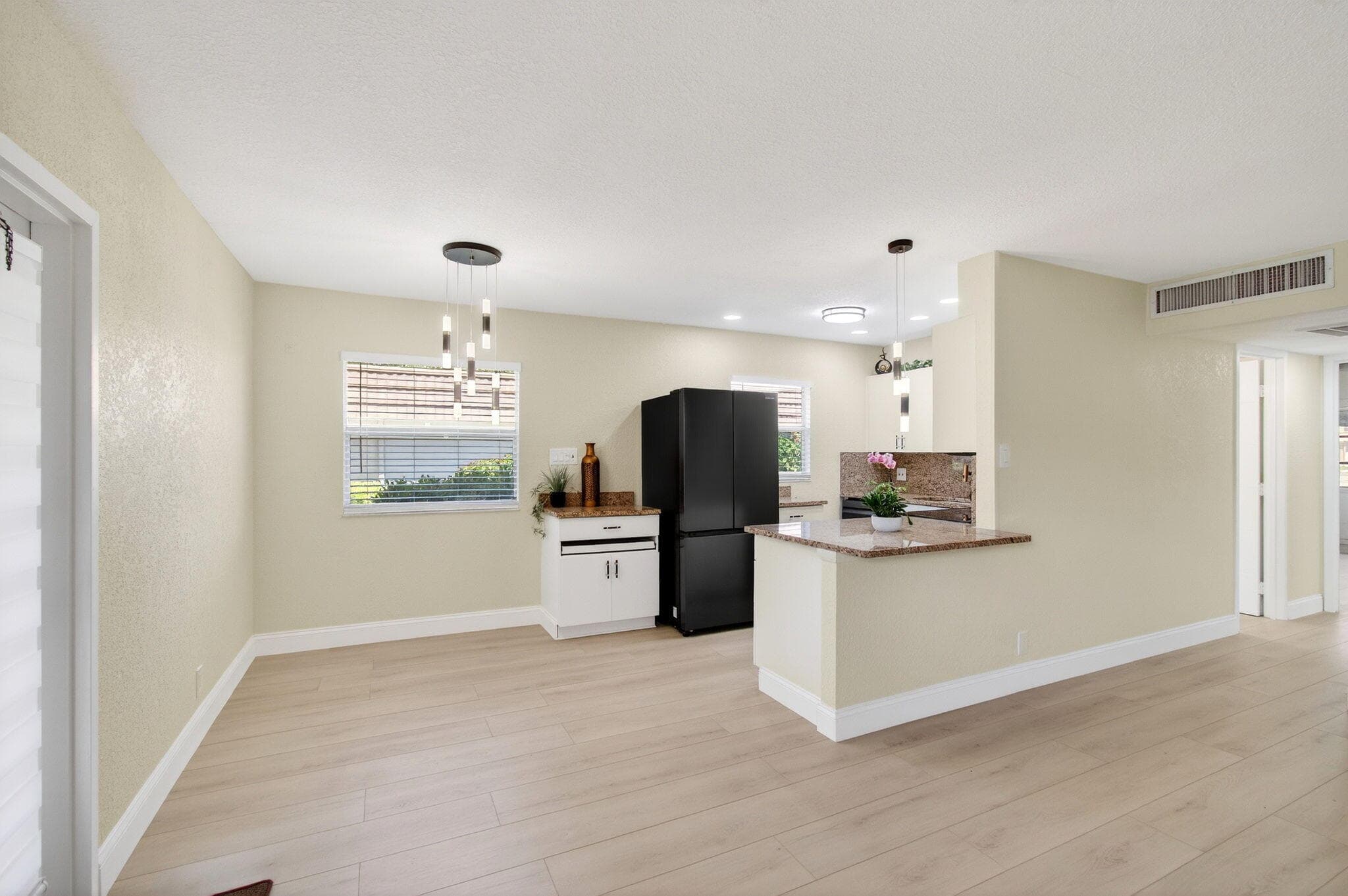 225 Seville Boulevard J, Delray Beach, FL 33446 — photo 5 of 37
