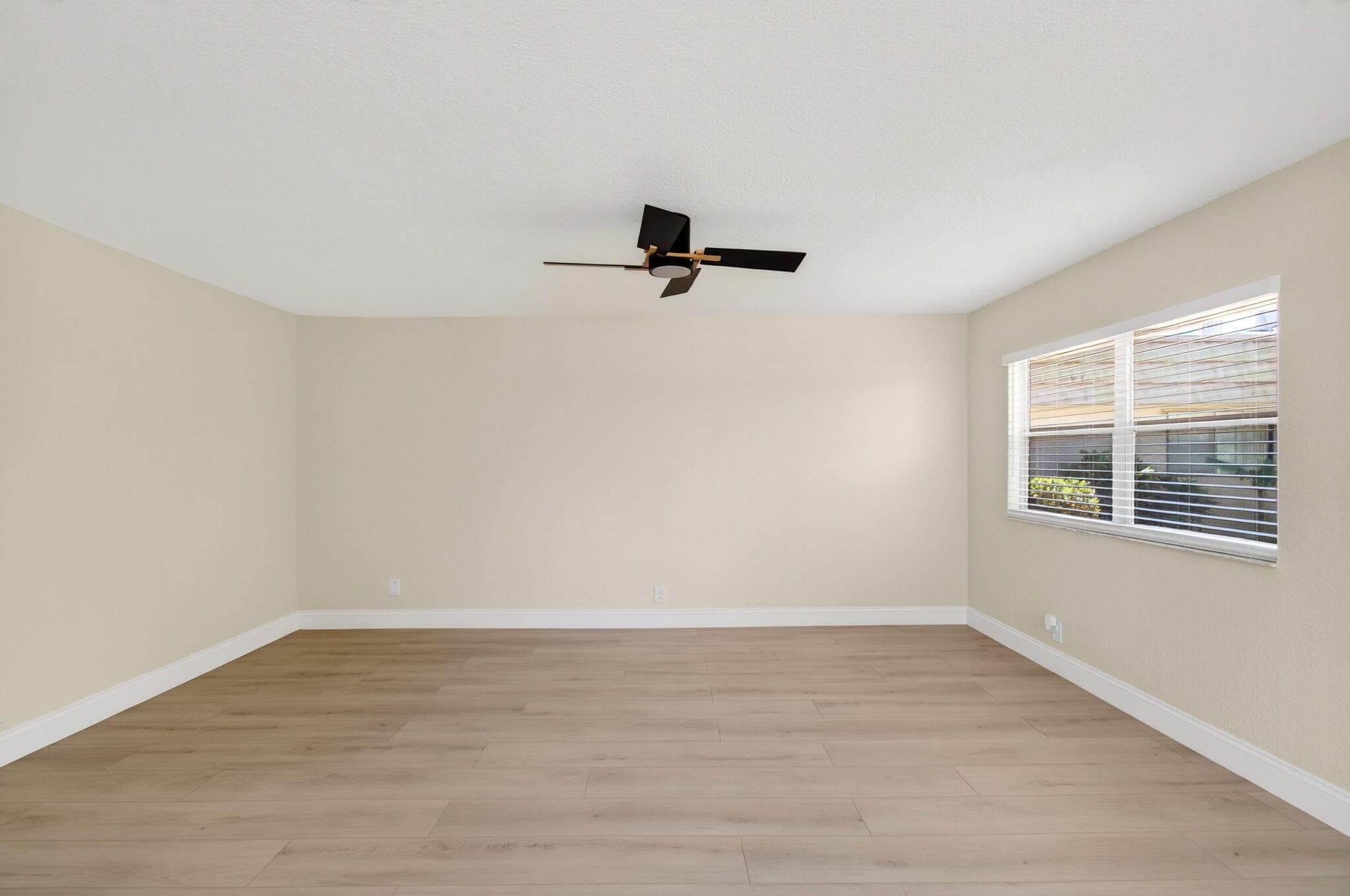 225 Seville Boulevard J, Delray Beach, FL 33446 — photo 15 of 37