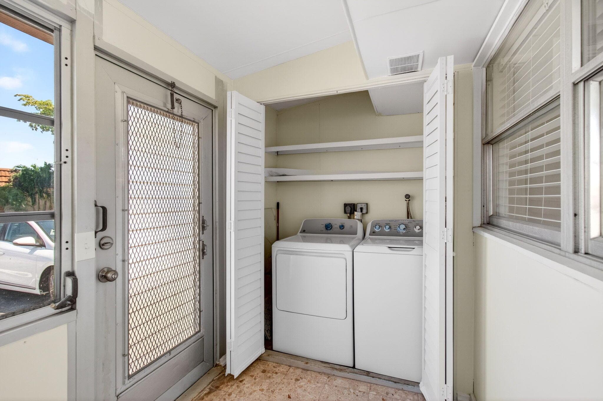 225 Seville Boulevard J, Delray Beach, FL 33446 — photo 28 of 37