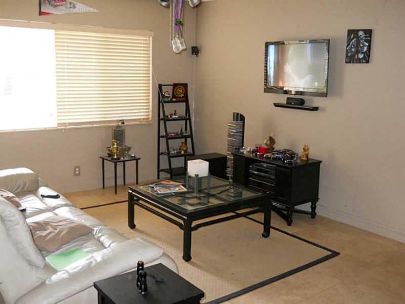 520 SW 15th Street 101, Pompano Beach, FL 33060 — photo 2 of 9