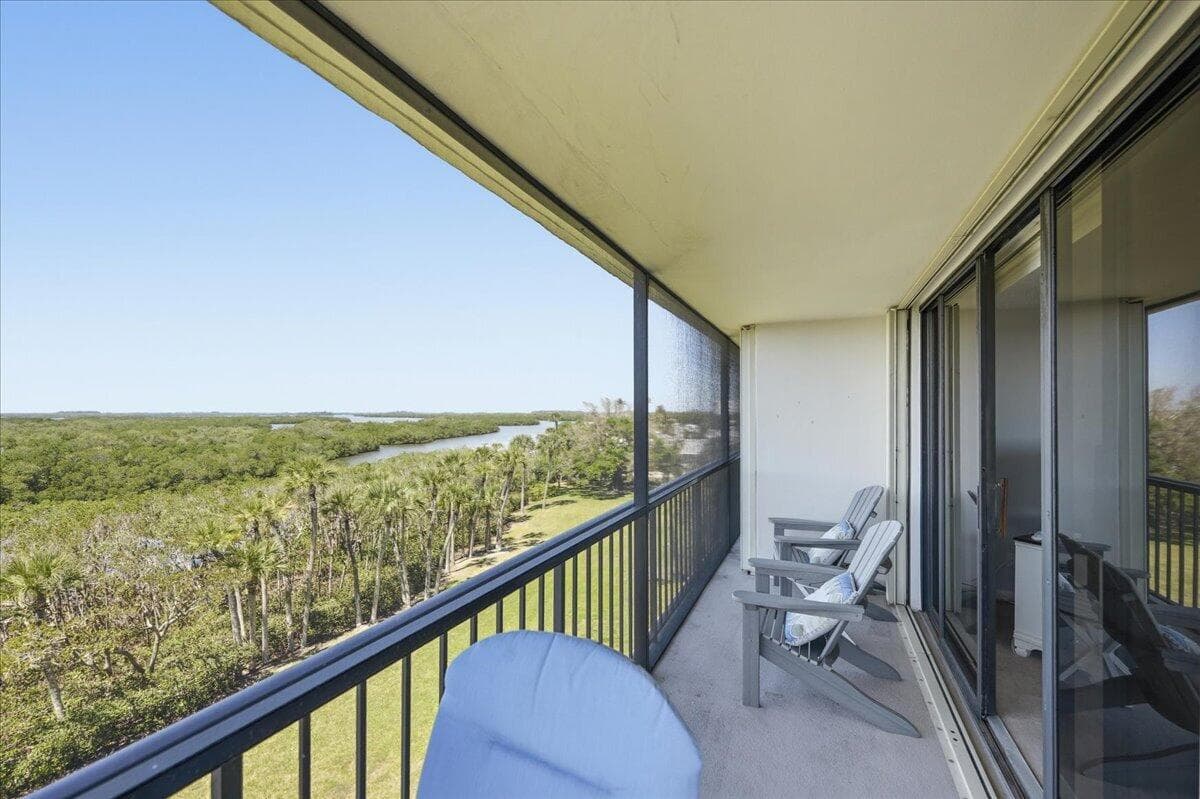 5059 N Hwy A1a 401, Hutchinson Island, FL 34949 — photo 10 of 72