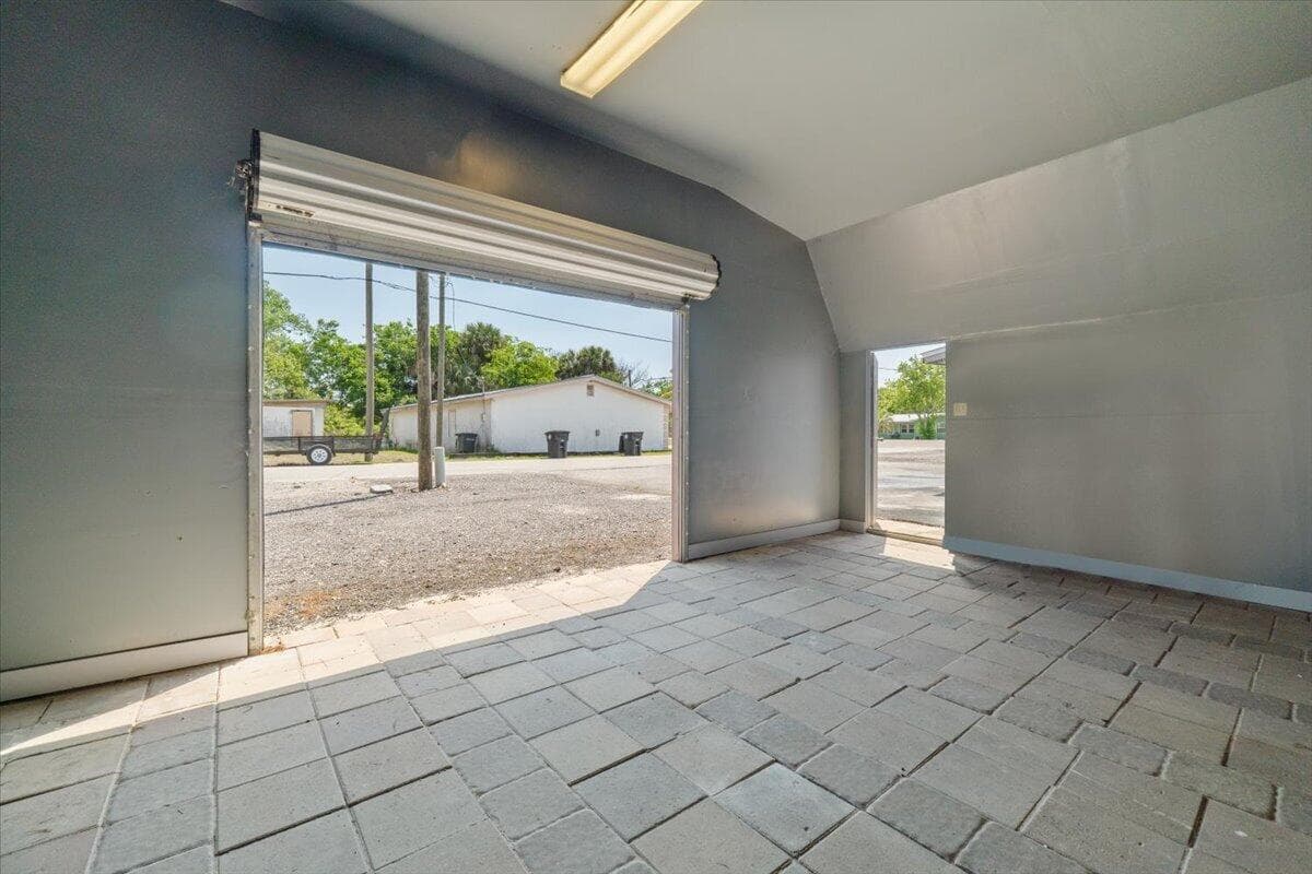1023 Lee Street, Moore Haven, FL — photo 12 of 25