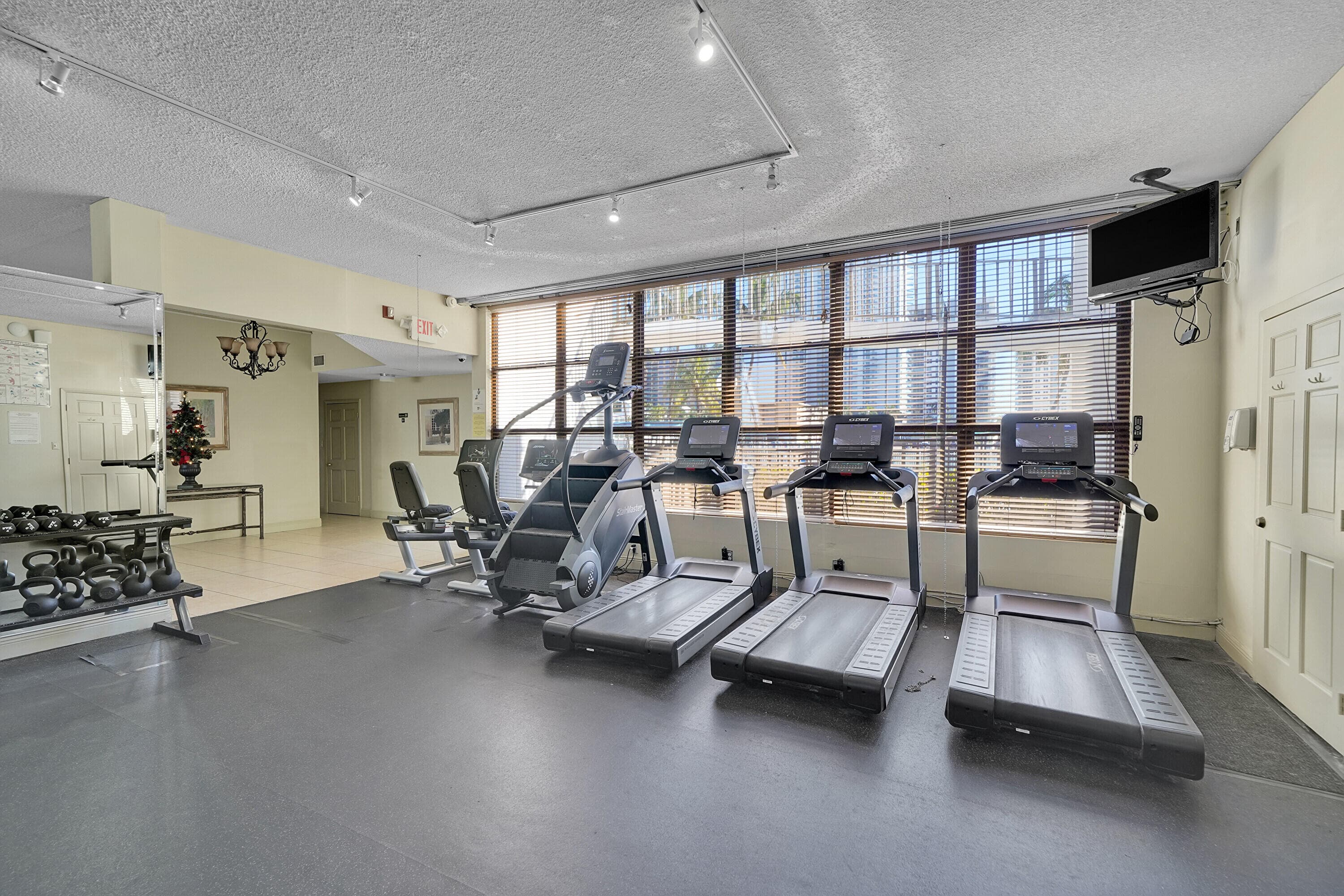 1000 Parkview Drive Unit 306, Hallandale Beach, FL 33009 — photo 39 of 46
