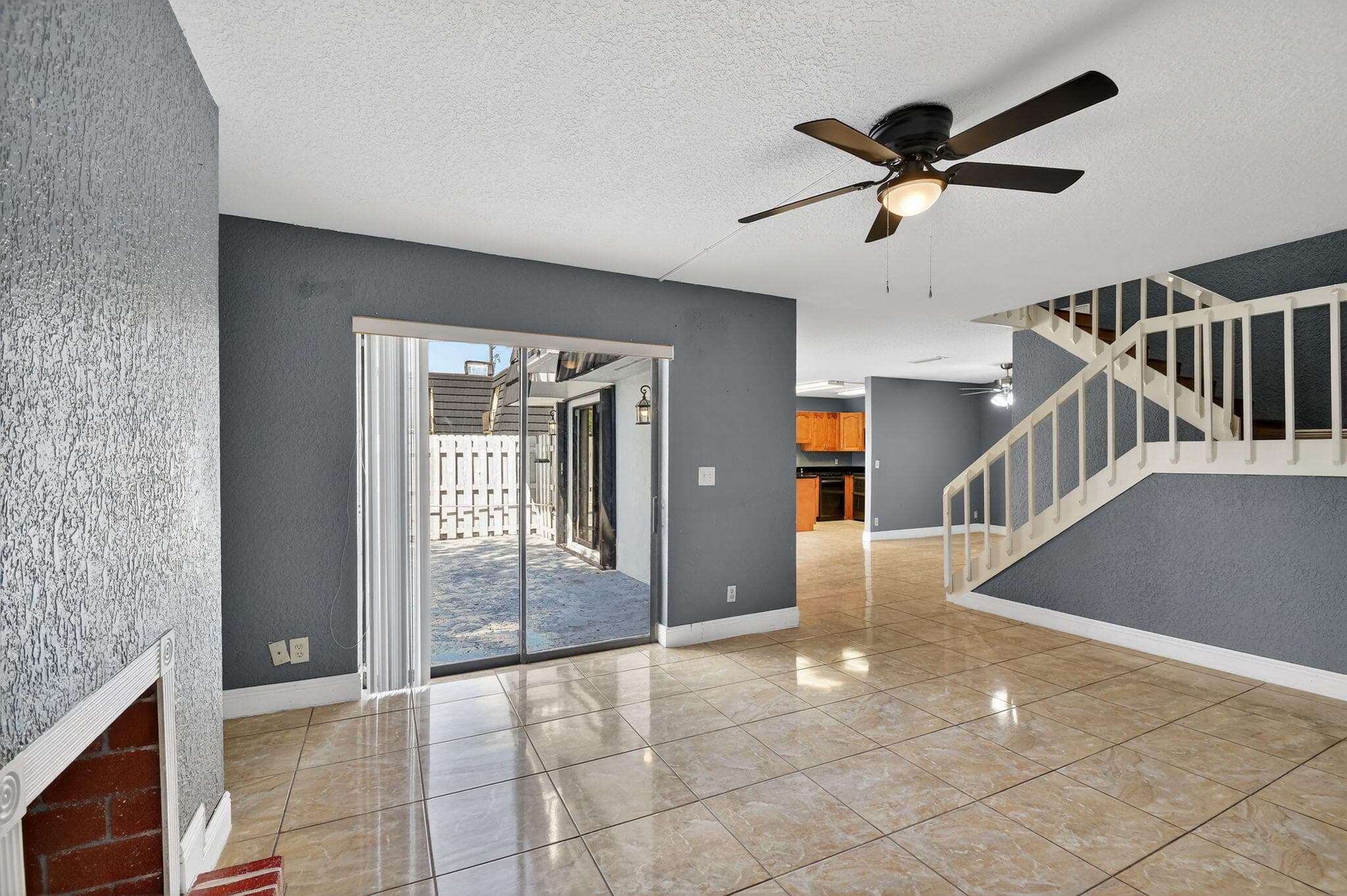 320 Woodland Road, Palm Springs, FL 33461 — photo 3 of 49
