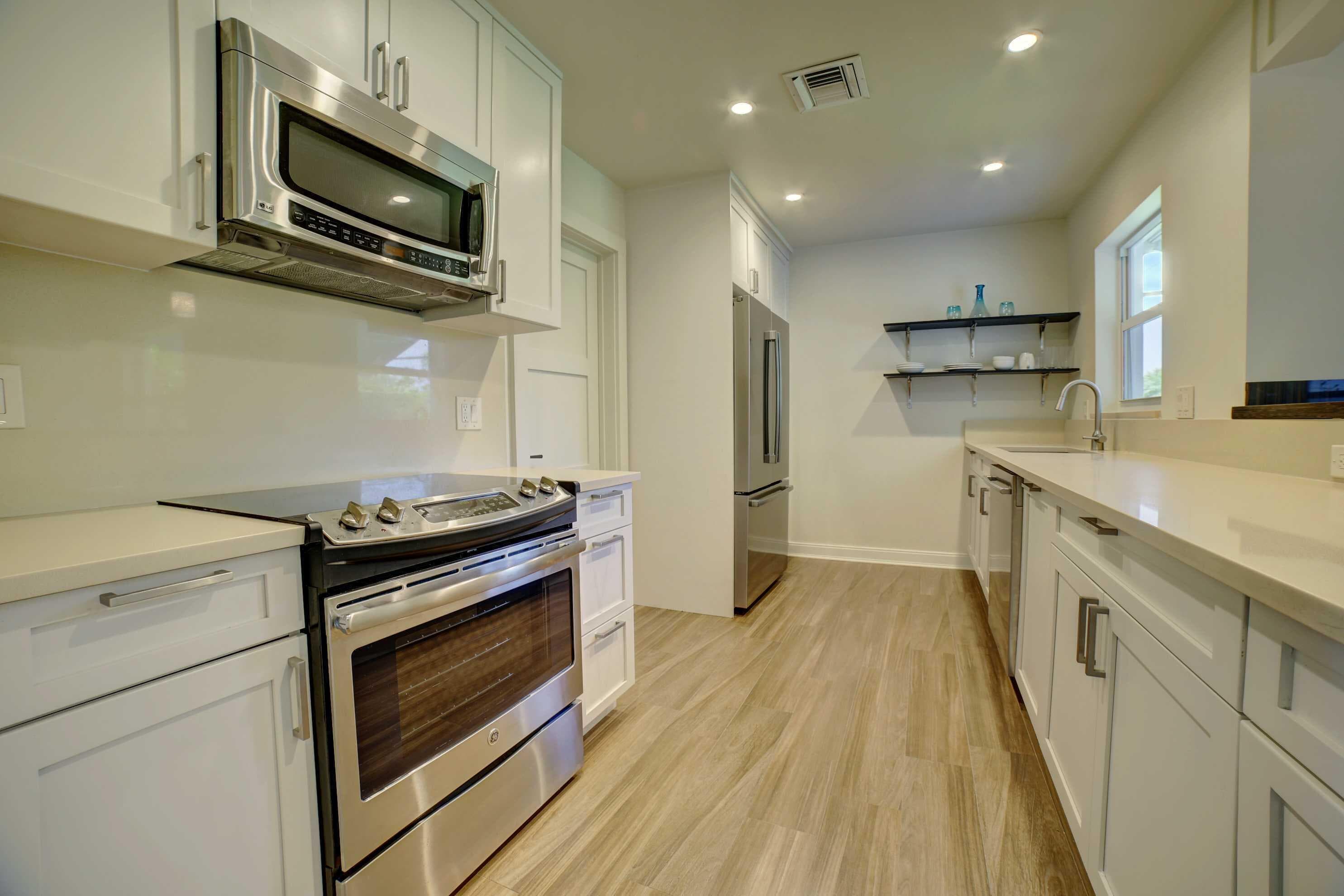 132 NW 10th Court, Boynton Beach, FL 33426 — photo 4 of 28