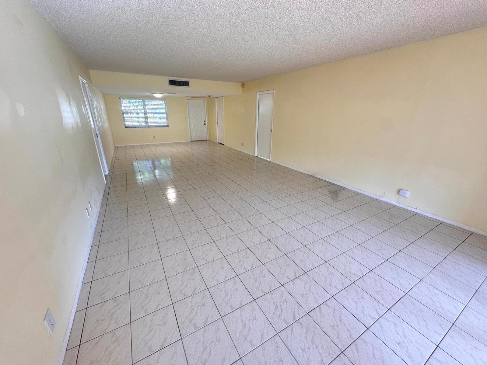 901 Cypress Terrace 103, Pompano Beach, FL 33069 — photo 4 of 28