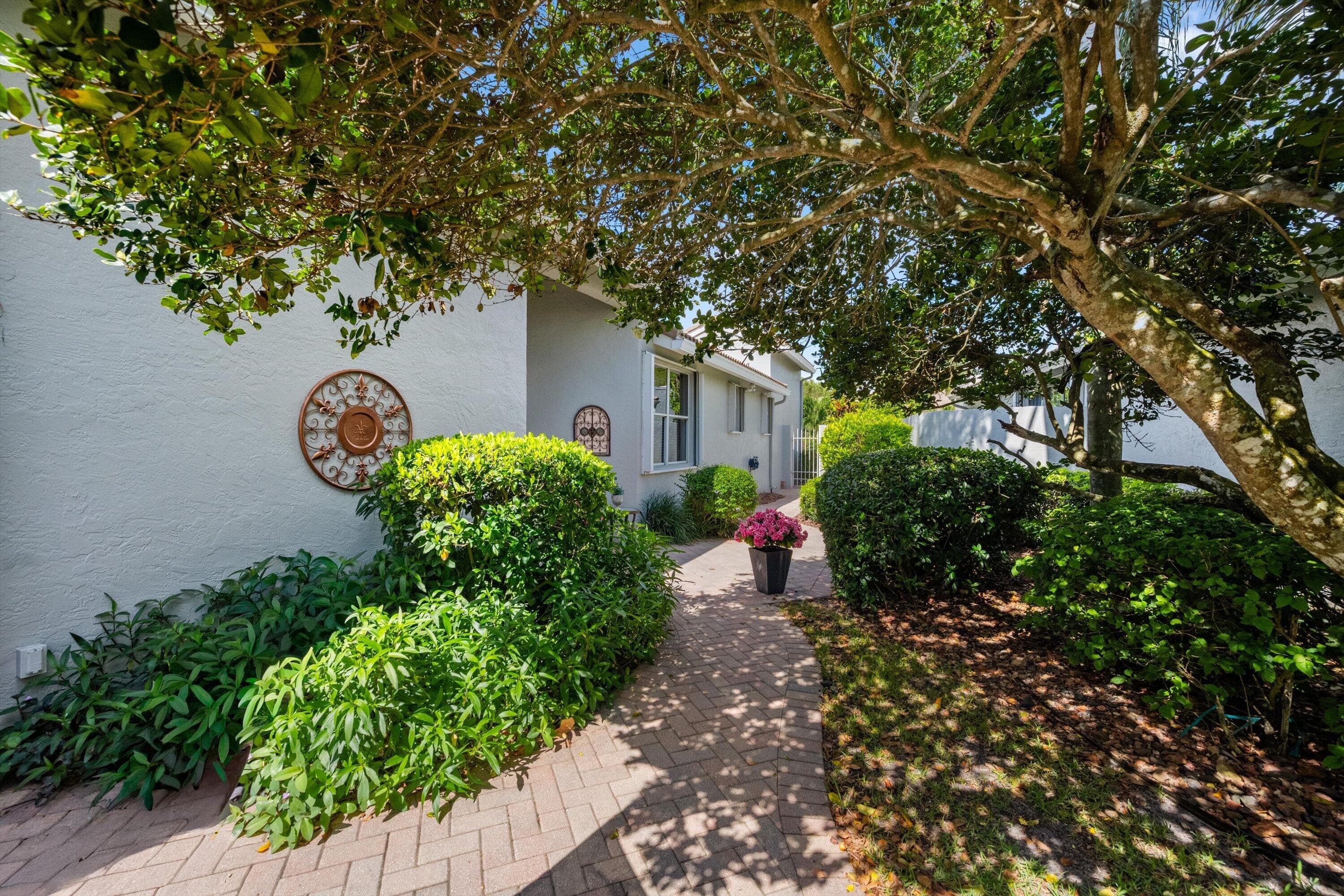 4730 Carlton Golf Drive, Lake Worth, FL 33449 — photo 4 of 63