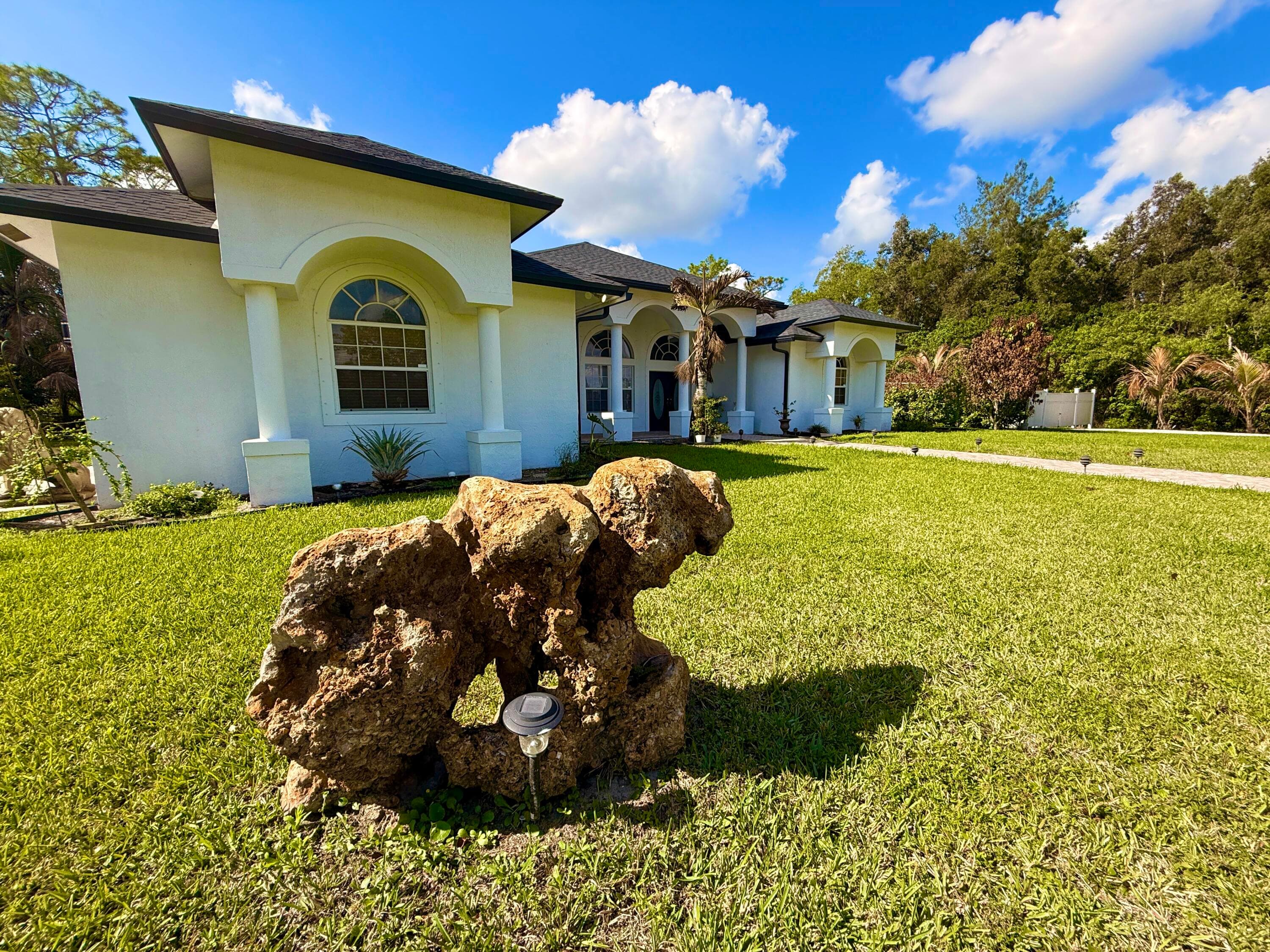 13964 N 69th St Street N, The Acreage, FL 33412 — photo 1 of 200