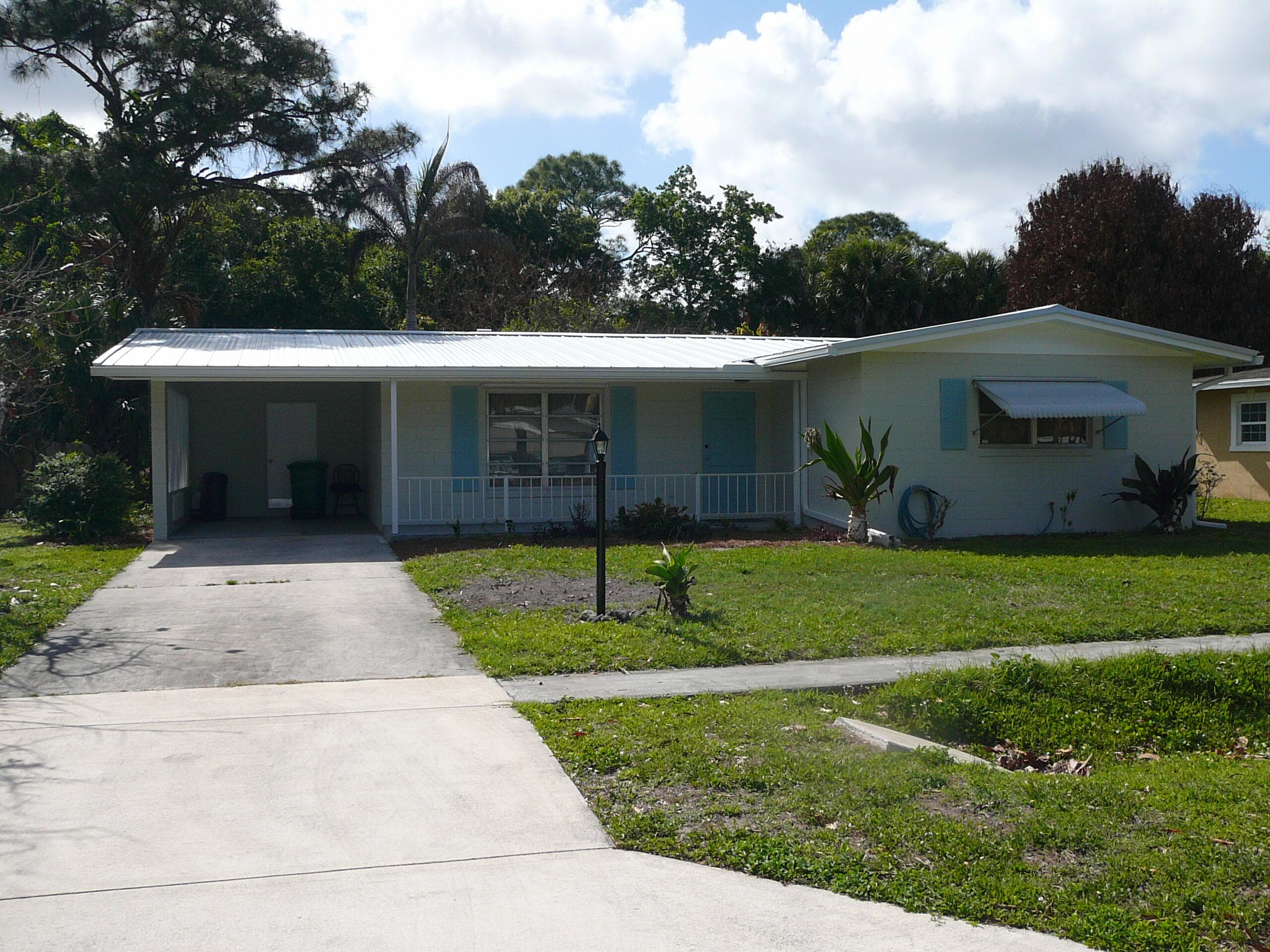 2921 Sherwood Lane, Fort Pierce, FL 34982 — photo 1 of 36