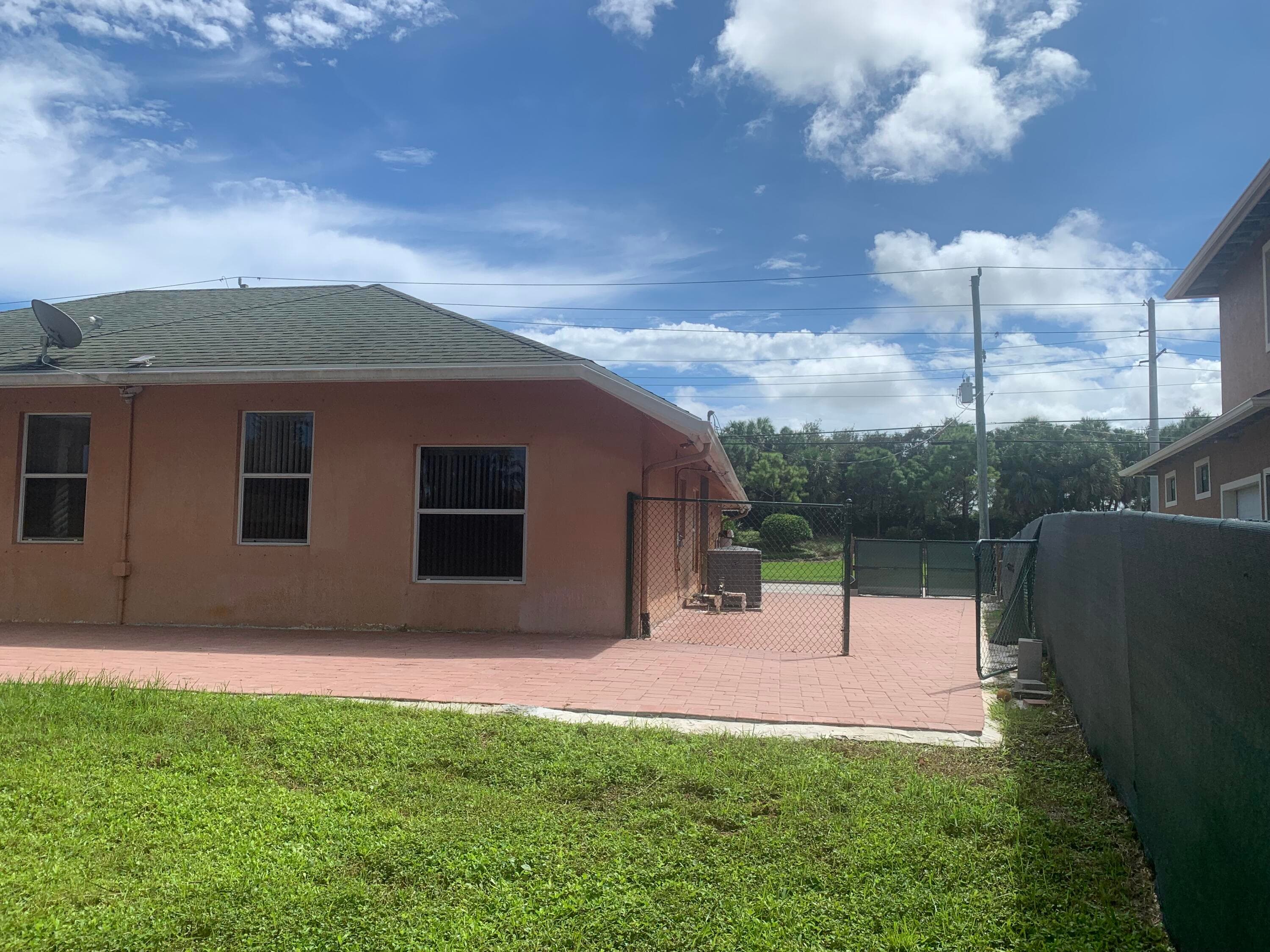 2215 Hypoluxo Rd Road, Lantana, FL 33462 — photo 19 of 49