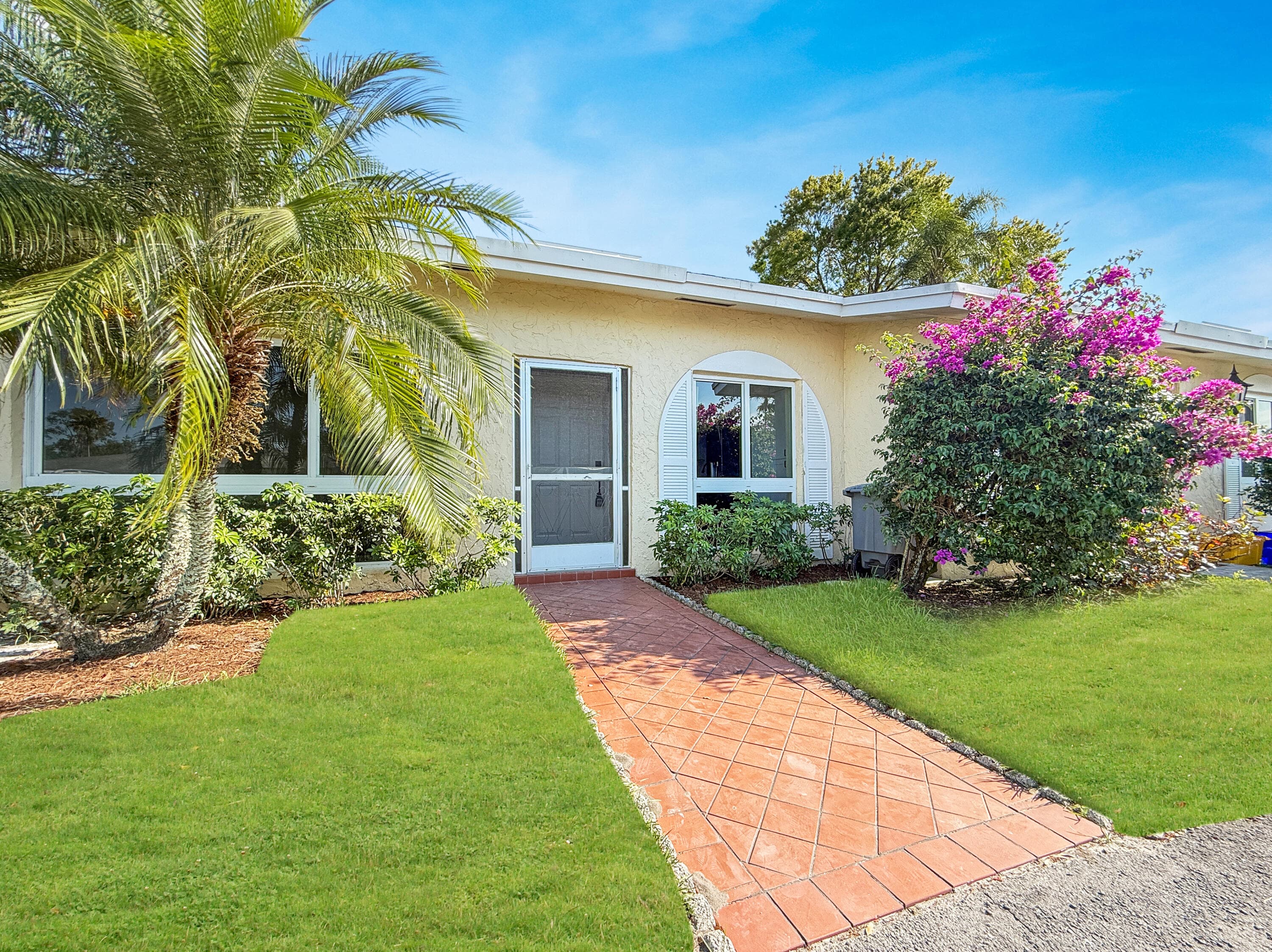 13735 Flora Place C, Delray Beach, FL 33484 — photo 3 of 35