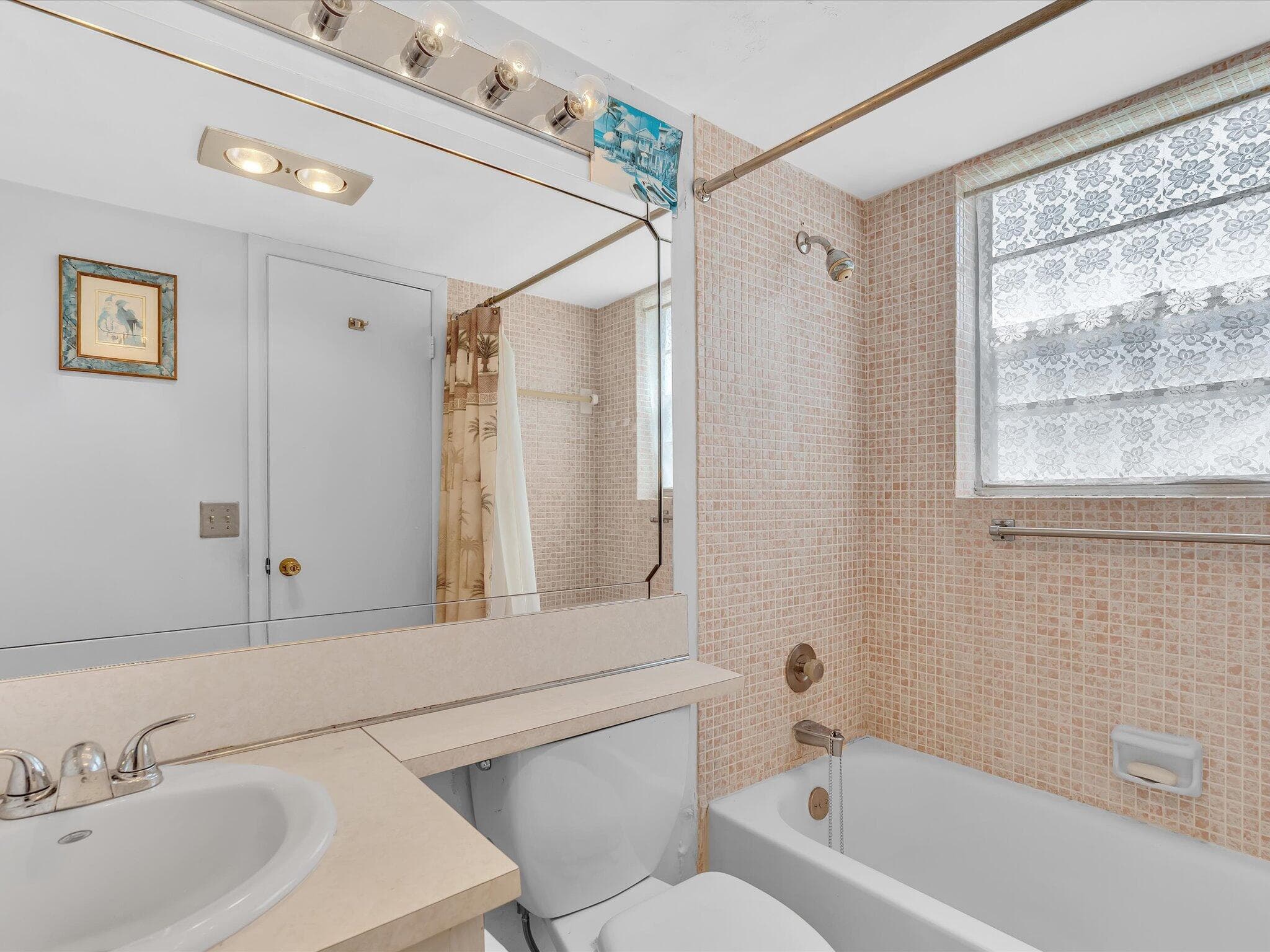5 Markham A, Deerfield Beach, FL 33442 — photo 14 of 52