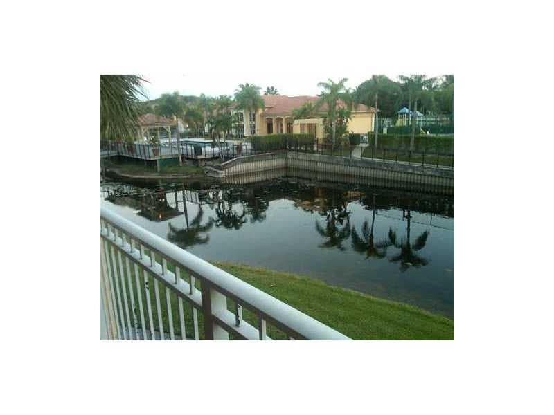 9640 NW 2 Street 208, Pembroke Pines, FL 33024 — photo 1 of 18