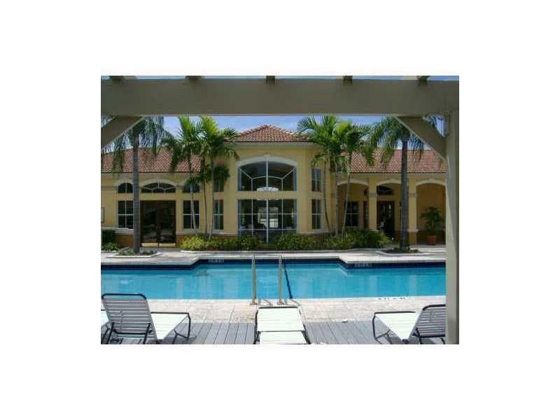 9640 NW 2 Street 208, Pembroke Pines, FL 33024 — photo 3 of 18