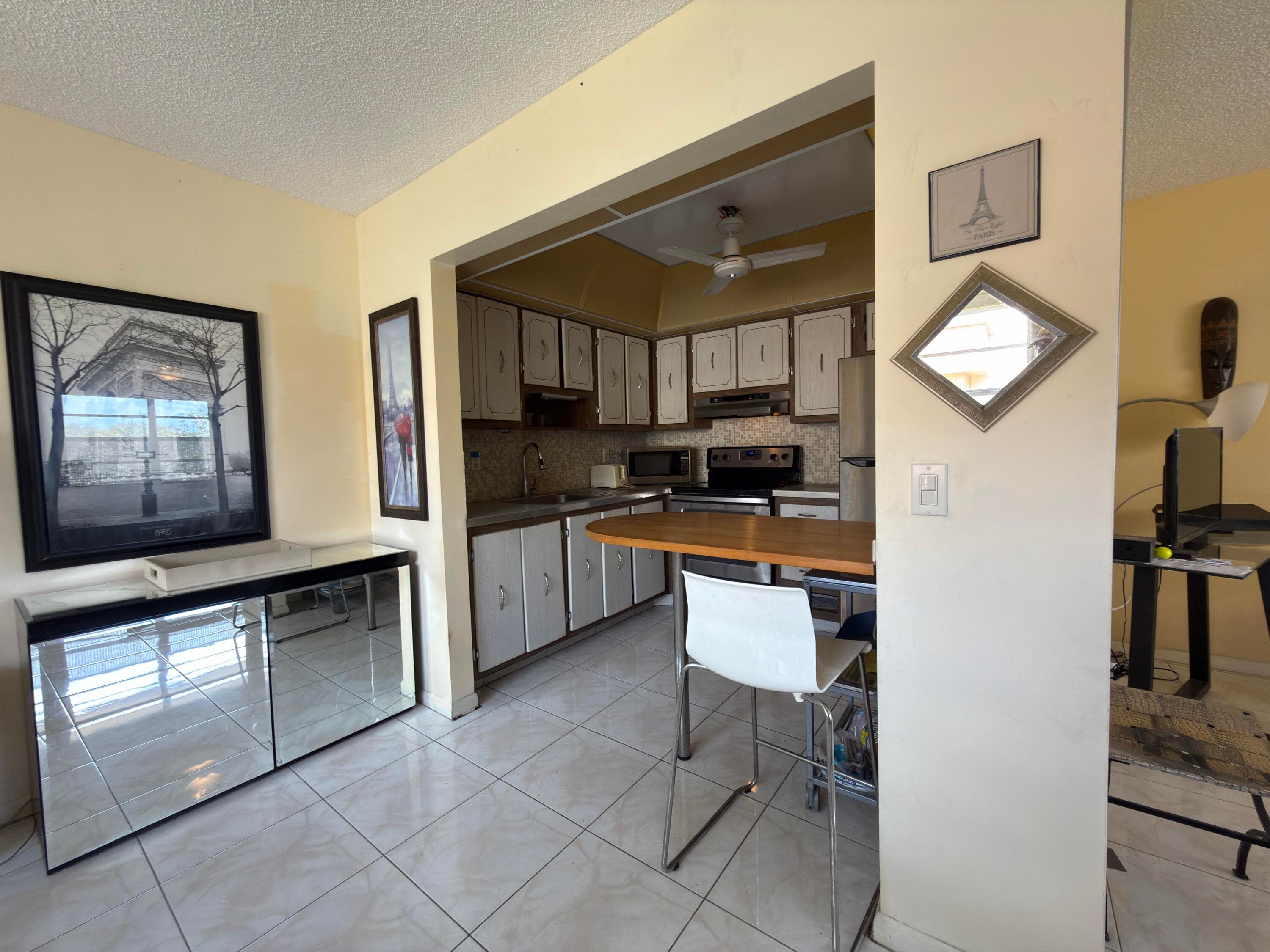 465 Flanders J, Delray Beach, FL 33484 — photo 7 of 16