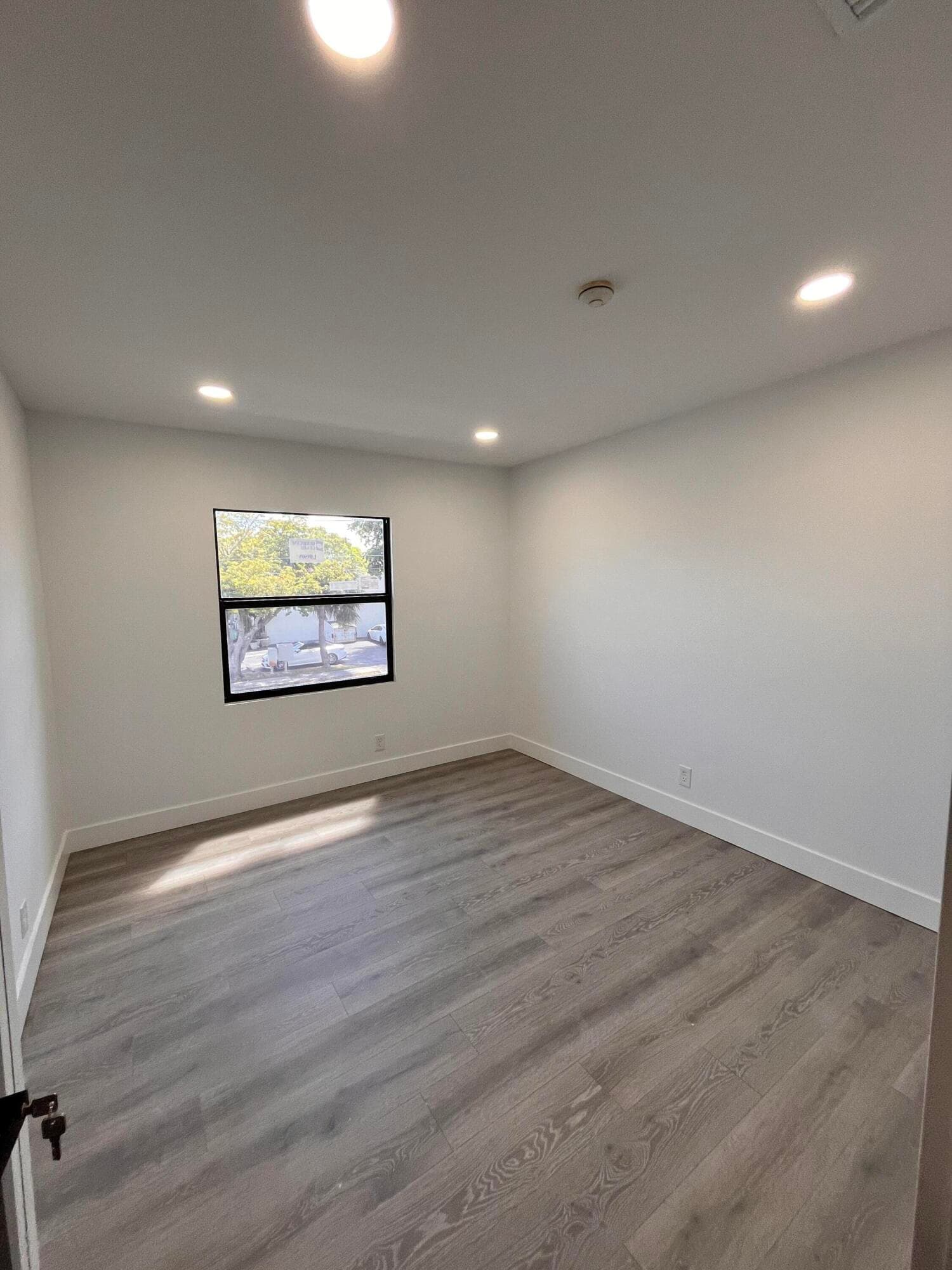 900 Federal Highway, Riviera Beach, FL — photo 19 of 39