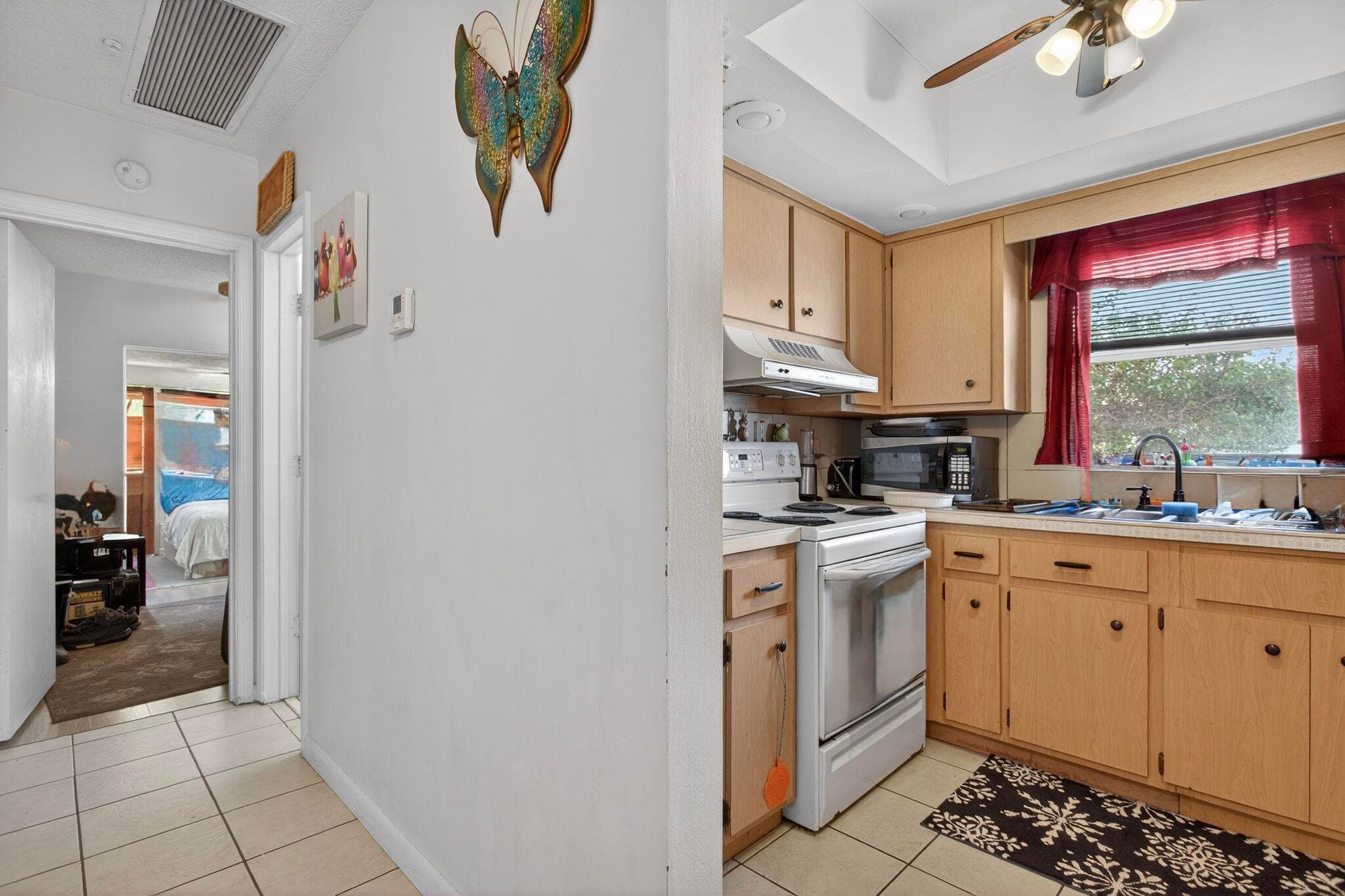 371 SE 1st Avenue, Pompano Beach, FL 33060 — photo 26 of 43
