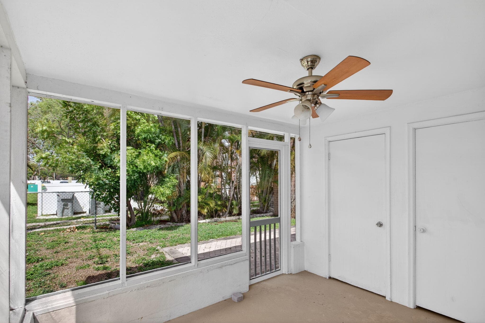 371 SE 1st Avenue, Pompano Beach, FL 33060 — photo 13 of 43
