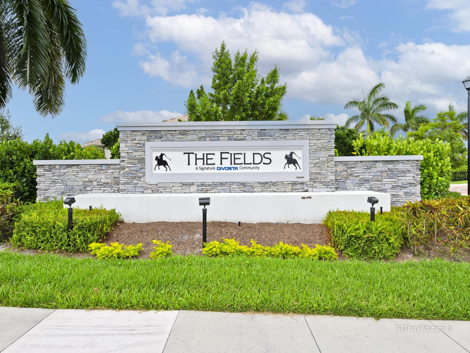 4814 Chantilly Road, Lake Worth, FL 33467 — photo 1 of 51