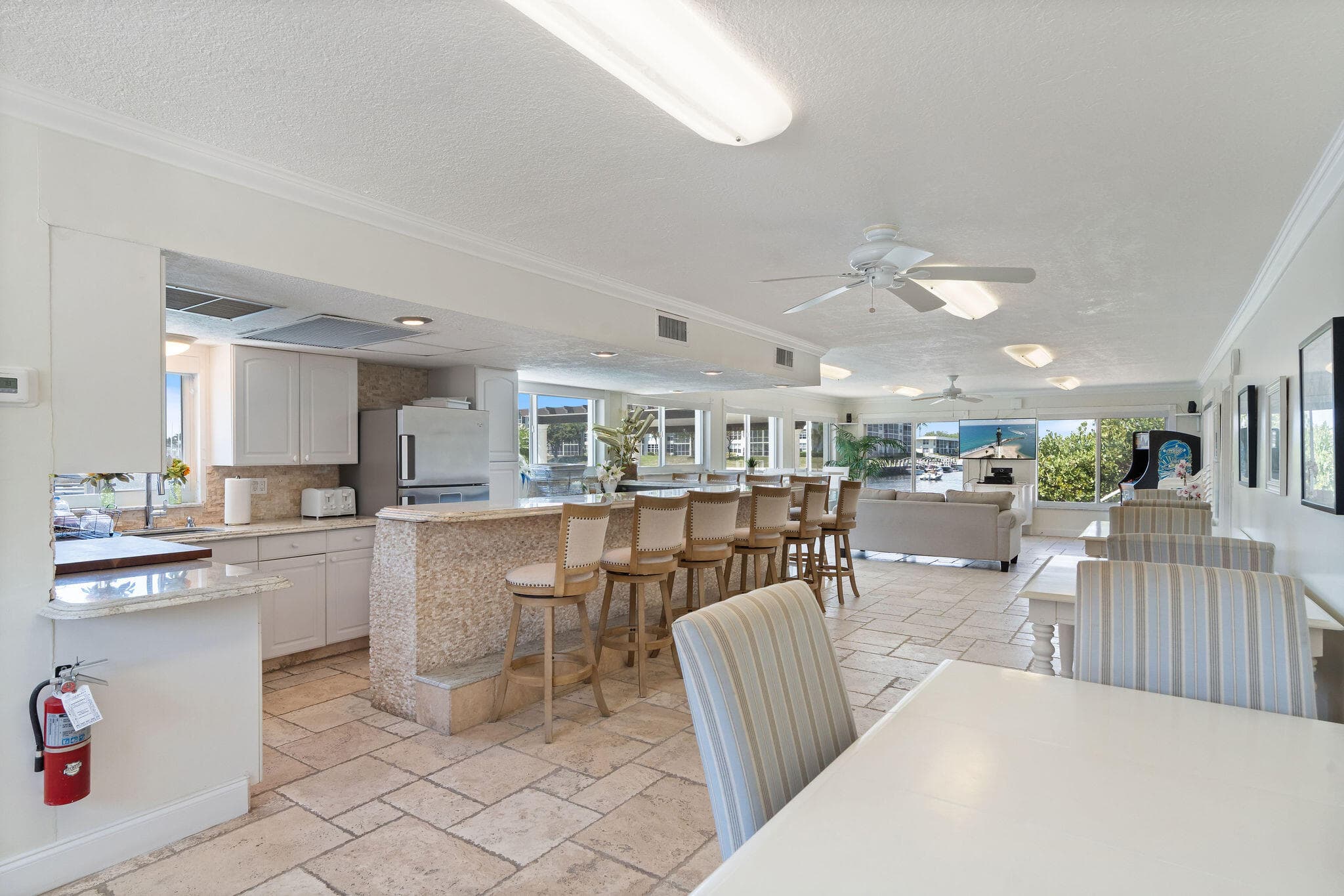 1160 Hillsboro Mile Hillsboro Mile 904, Hillsboro Beach, FL 33062 — photo 41 of 44