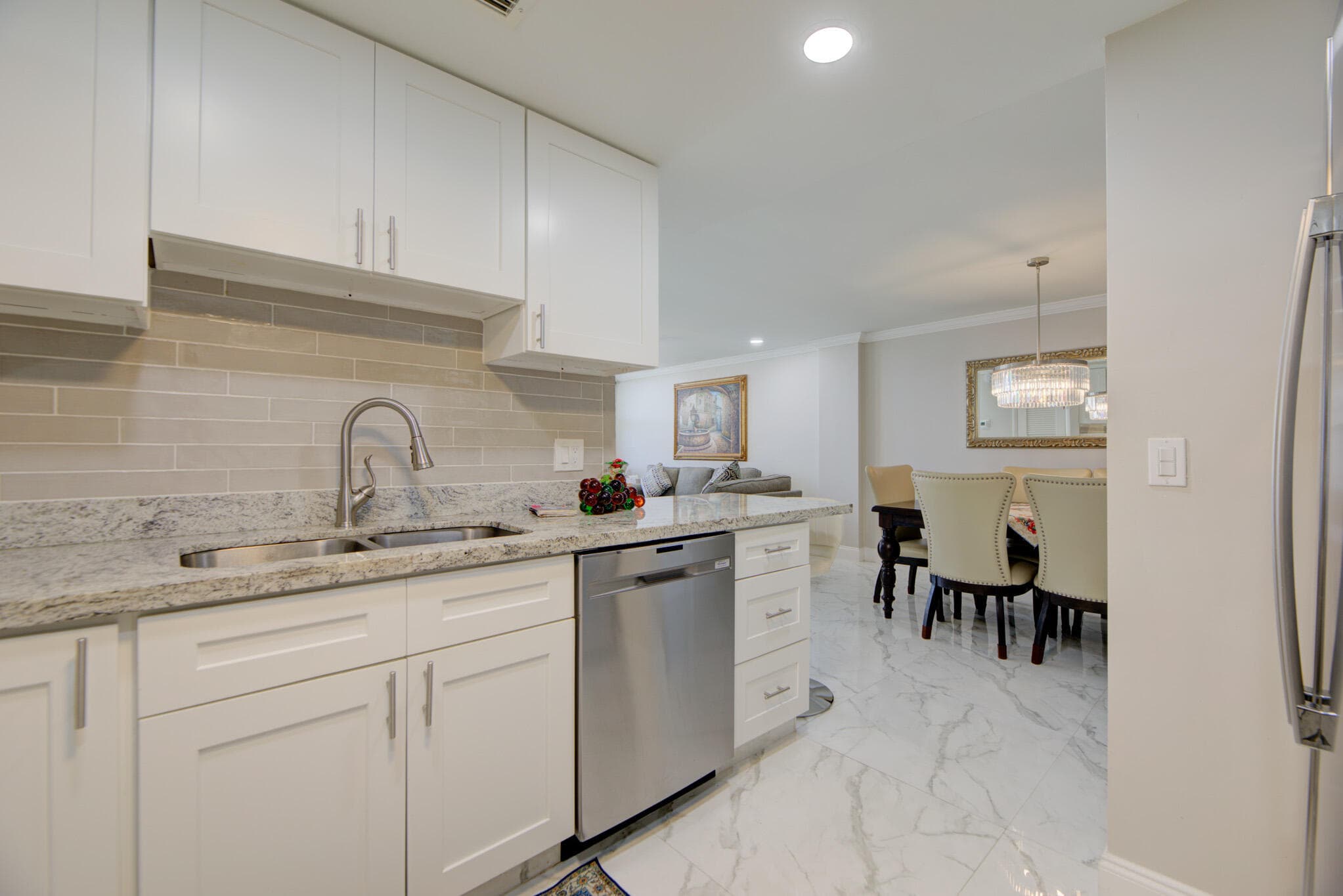 305 N Pompano Beach Boulevard 1007, Pompano Beach, FL 33062 — photo 2 of 44