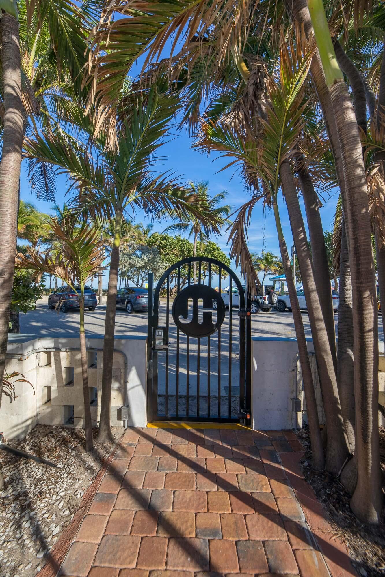 305 N Pompano Beach Boulevard 1007, Pompano Beach, FL 33062 — photo 28 of 44