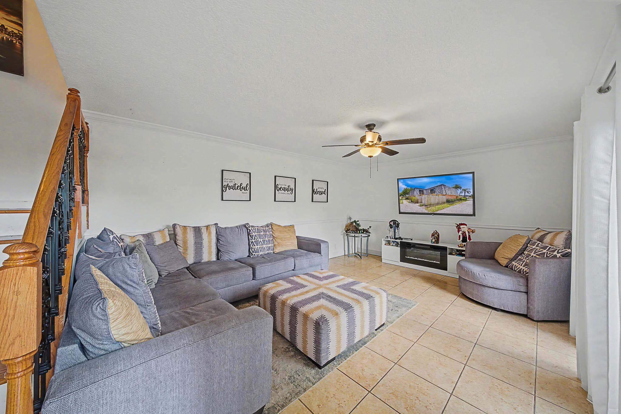 149 Lake Arbor Drive, Palm Springs, FL 33461 — photo 4 of 37