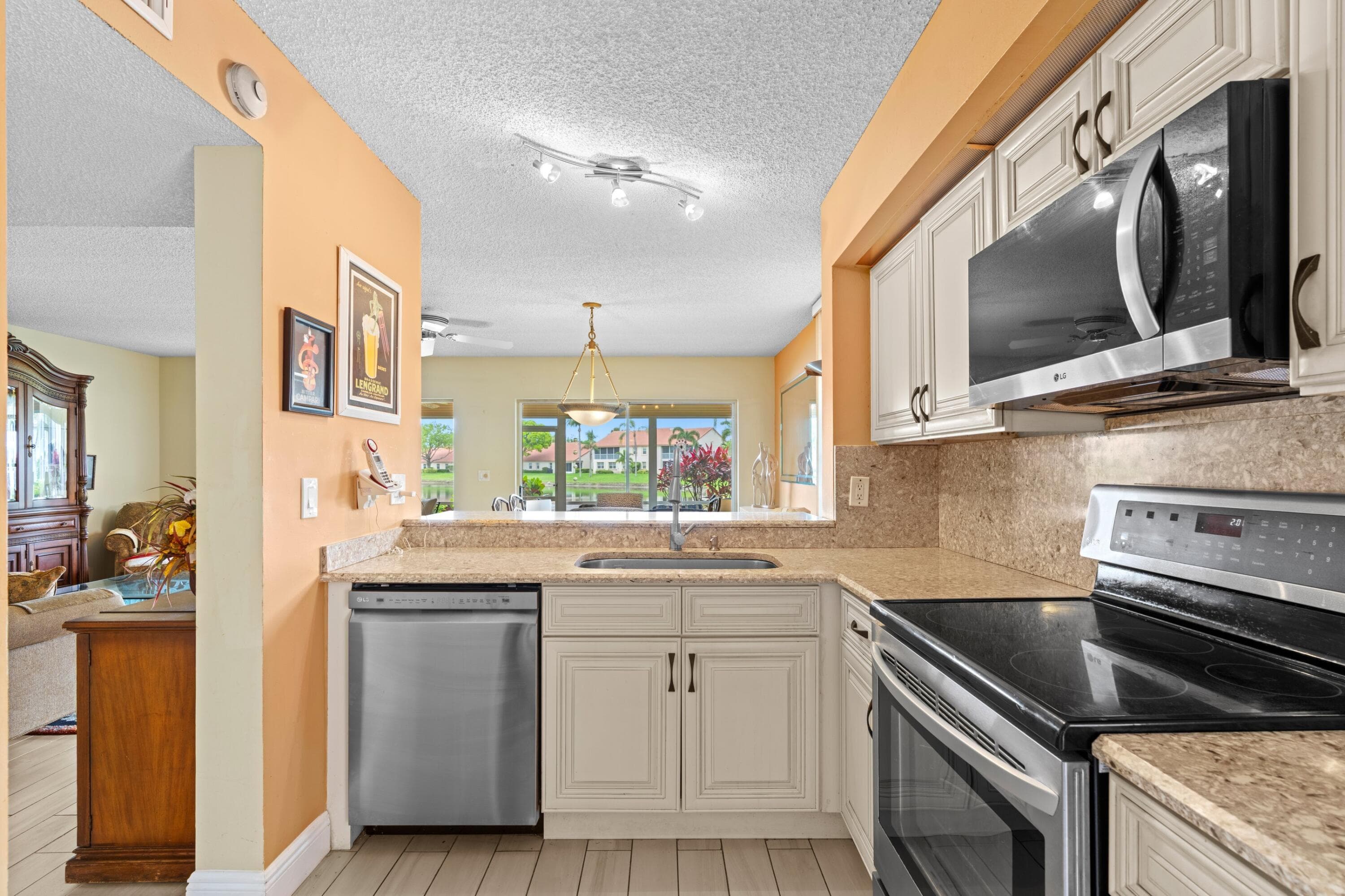 14407 Via Royale 1, Delray Beach, FL 33446 — photo 8 of 47