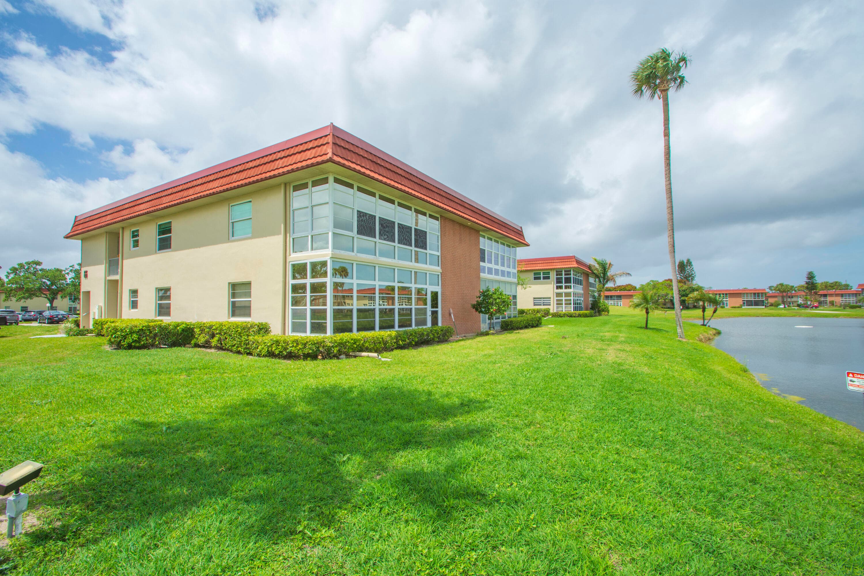 66 Woodland Drive 204, Vero Beach, FL 32962 — photo 34 of 51