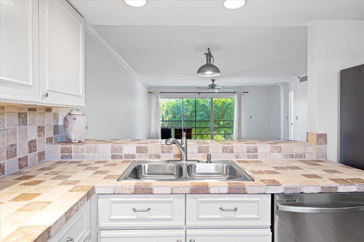 1811 SW Palm City Road A202, Stuart, FL 34994 — photo 5 of 27
