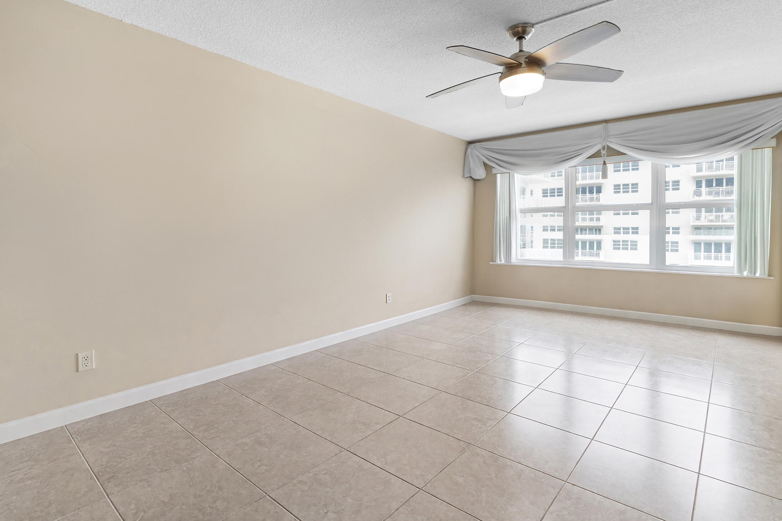 111 N Pompano Beach Boulevard 1507, Pompano Beach, FL 33062 — photo 18 of 64