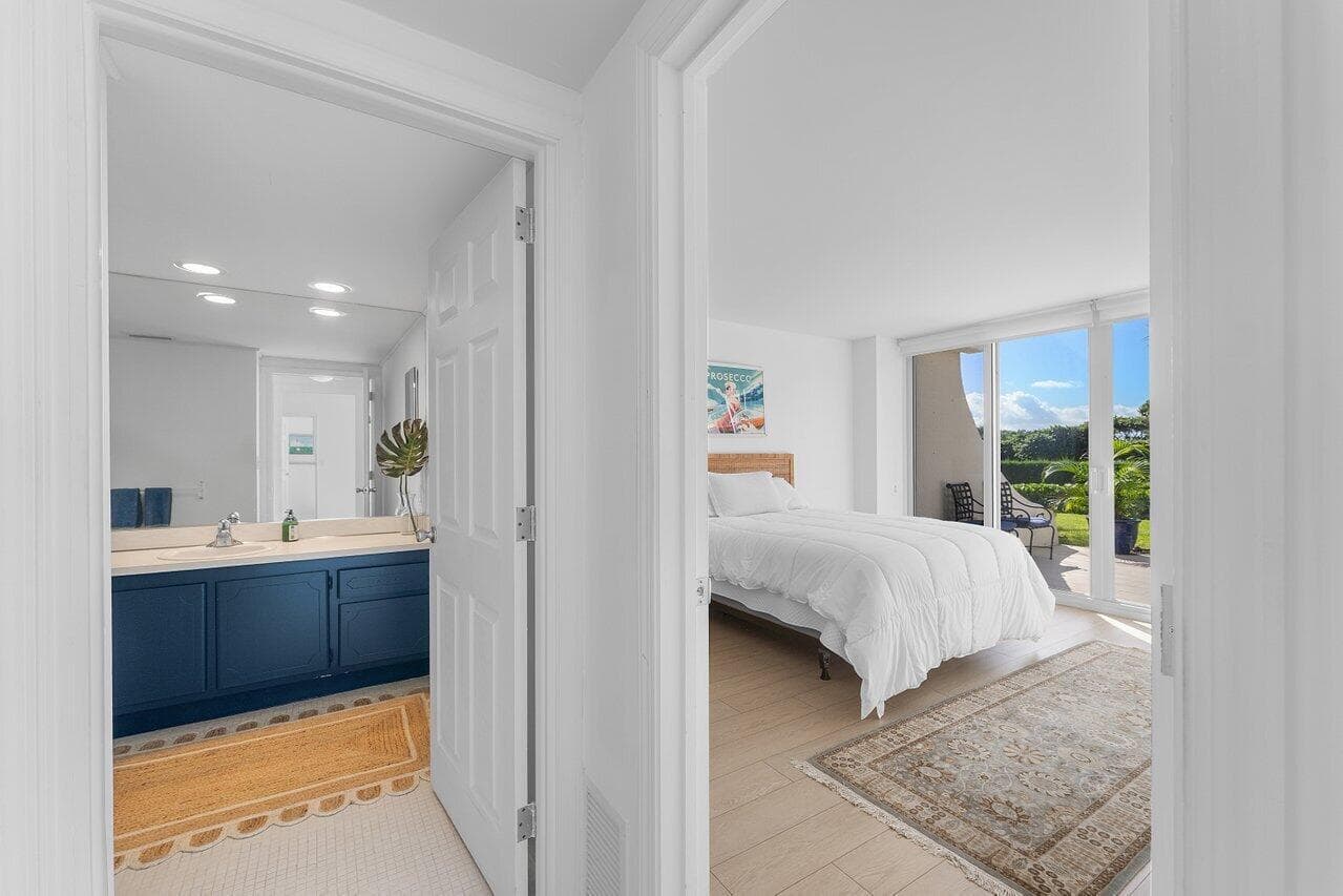 2773 S Ocean Boulevard 1100, Palm Beach, FL 33480 — photo 12 of 21