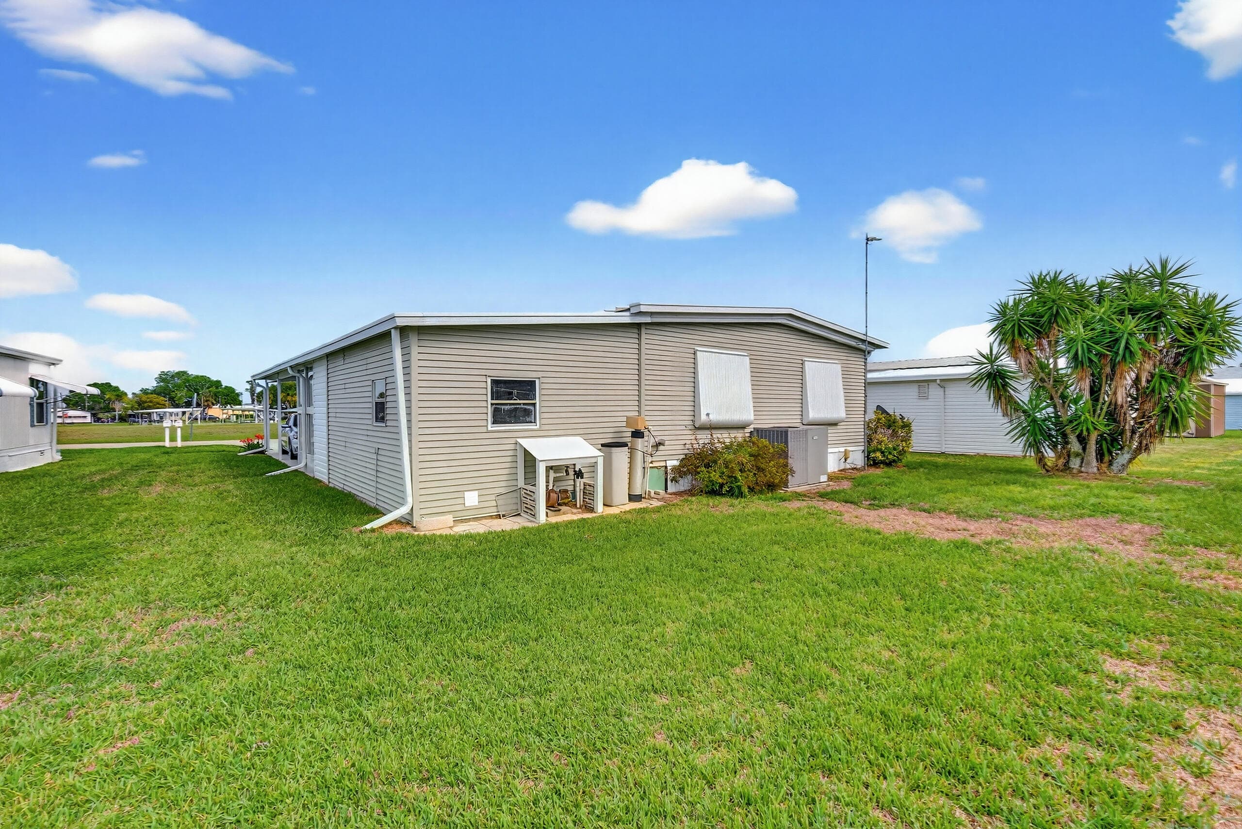 1520 St Thomas Avenue, Sebring, FL 33870 — photo 32 of 35