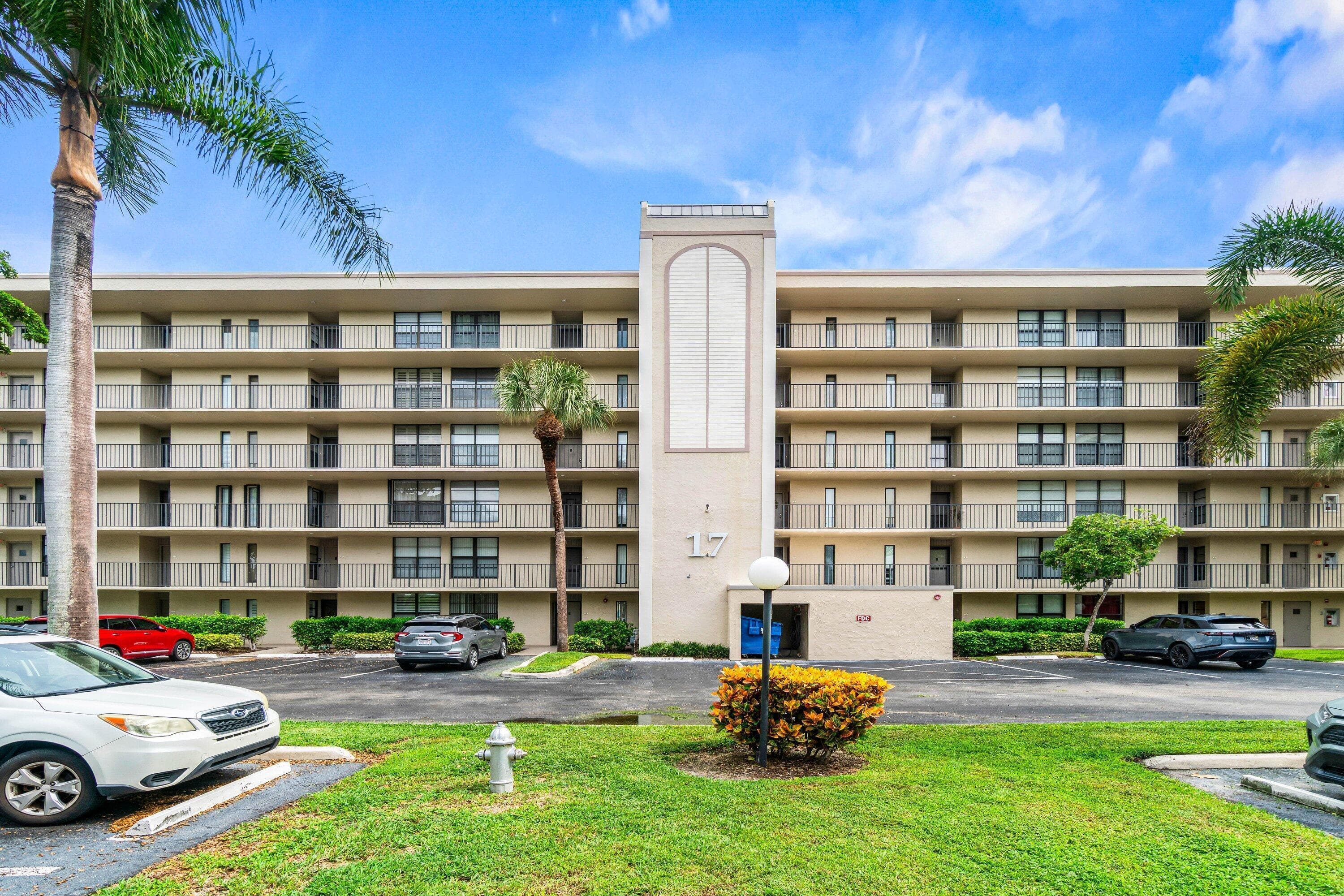 17 Royal Palm Way 103, Boca Raton, FL 33432 — photo 30 of 30