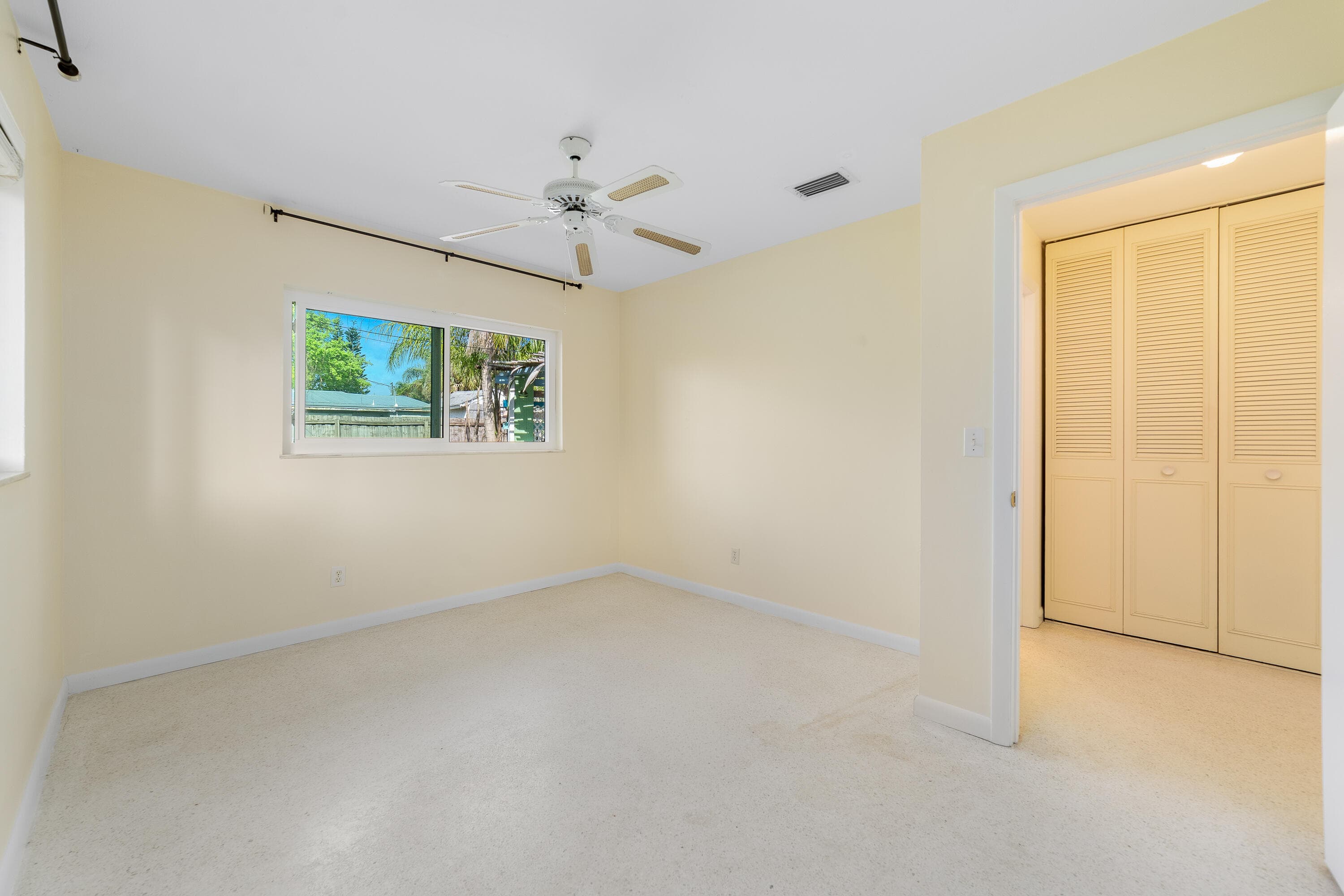 1751 5th Avenue, Vero Beach, FL 32960 — photo 14 of 30