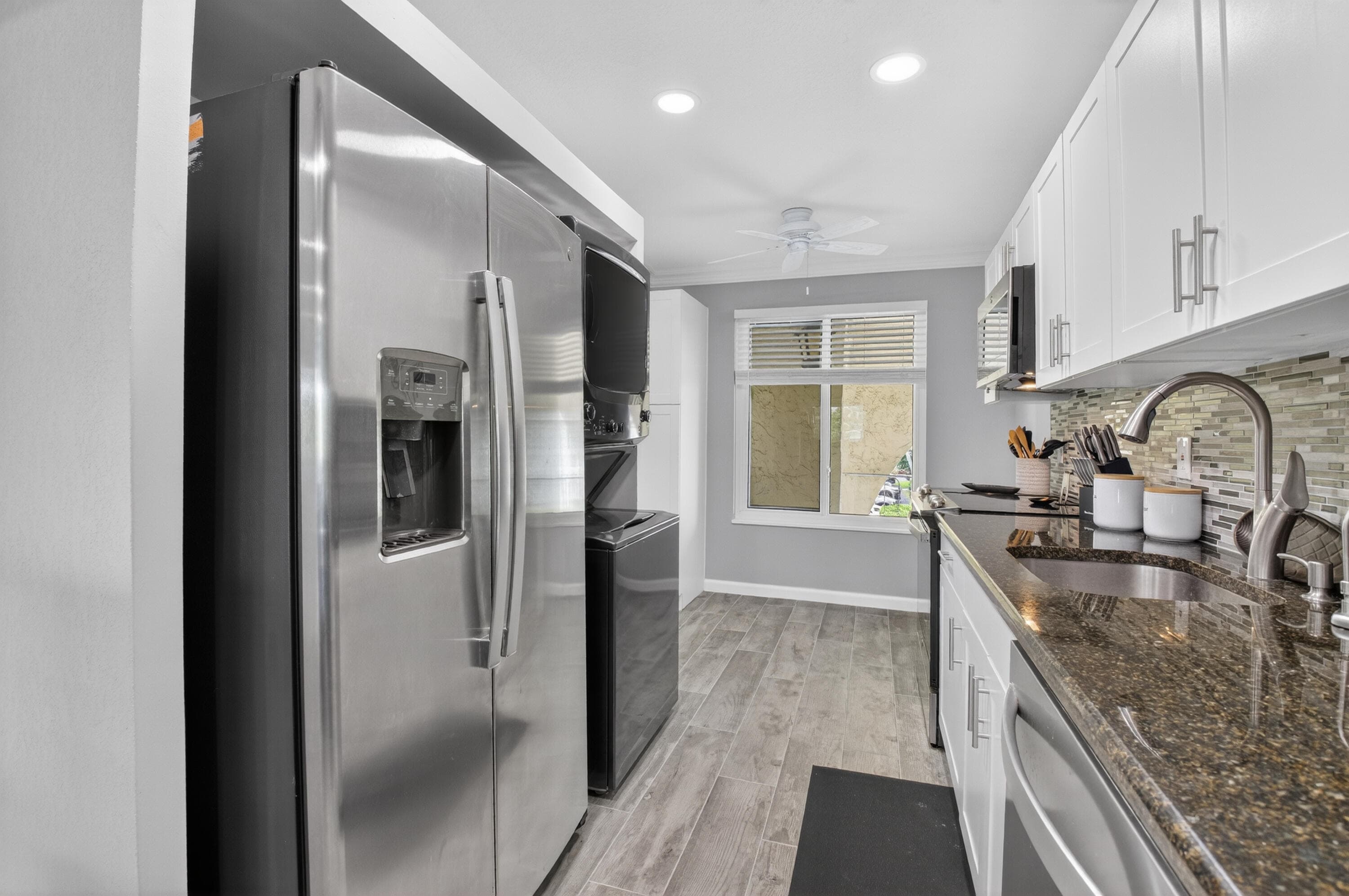 13767 Flora Place F, Delray Beach, FL 33484 — photo 5 of 38