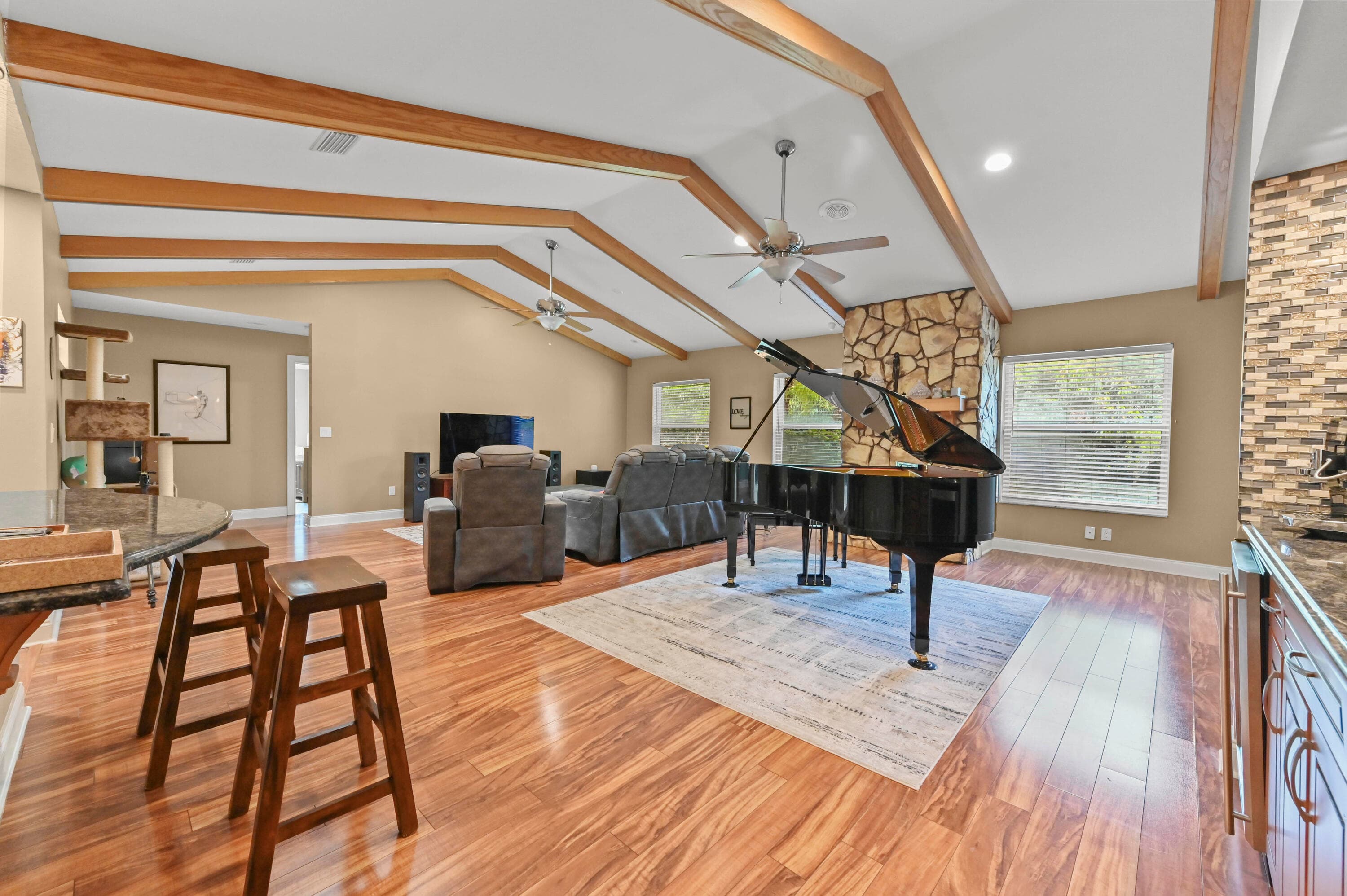 8777 Estate Drive, West Palm Beach, FL 33411 — photo 12 of 46