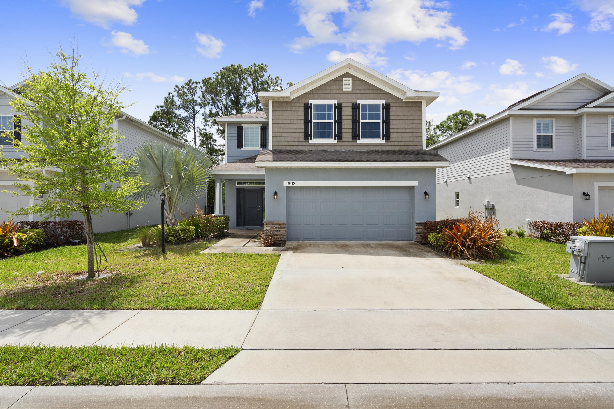 692 NE Turtleback Trail, Port St. Lucie, FL 34983 — photo 2 of 72
