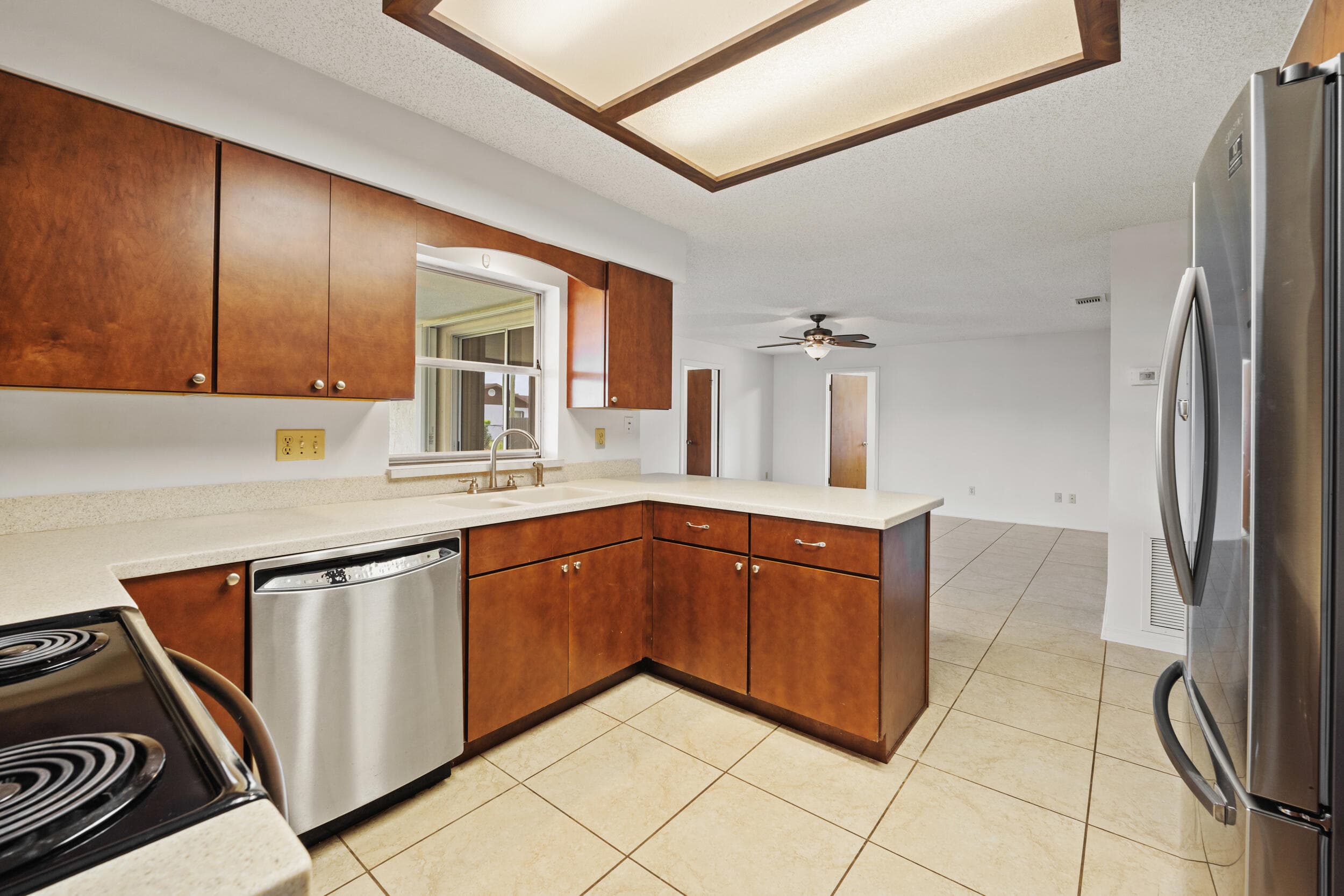 1919 Quail Court, Fort Pierce, FL 34982 — photo 5 of 33