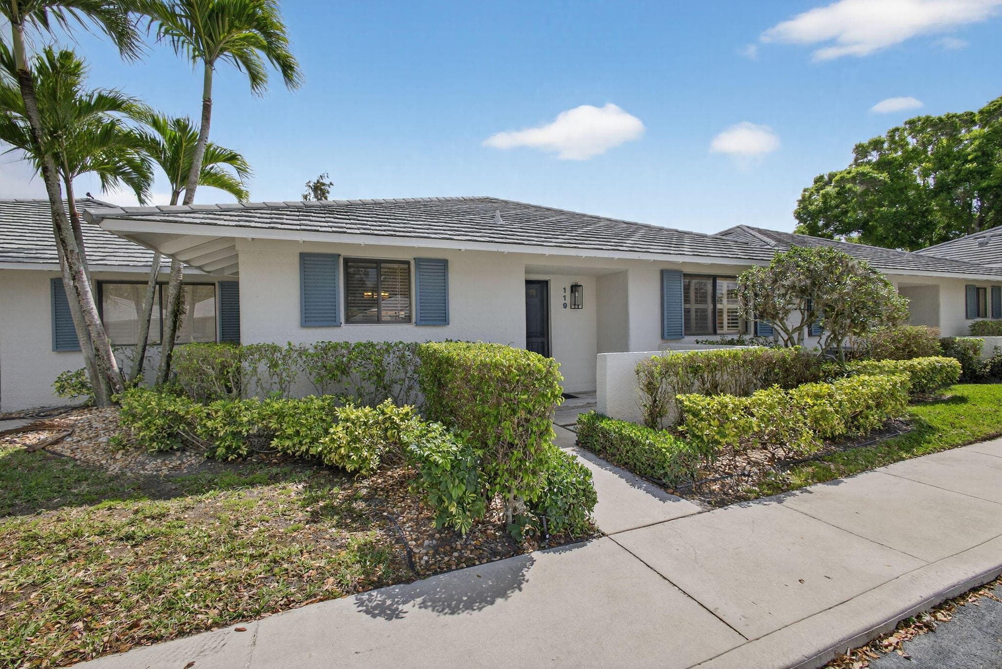 119 Club Drive, Palm Beach Gardens, FL 33418 — photo 3 of 47